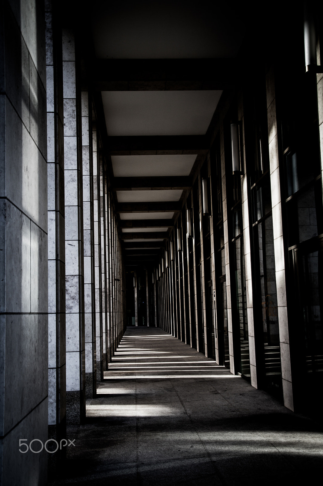 Canon EOS 750D (EOS Rebel T6i / EOS Kiss X8i) sample photo. Architecture frankfurt photography