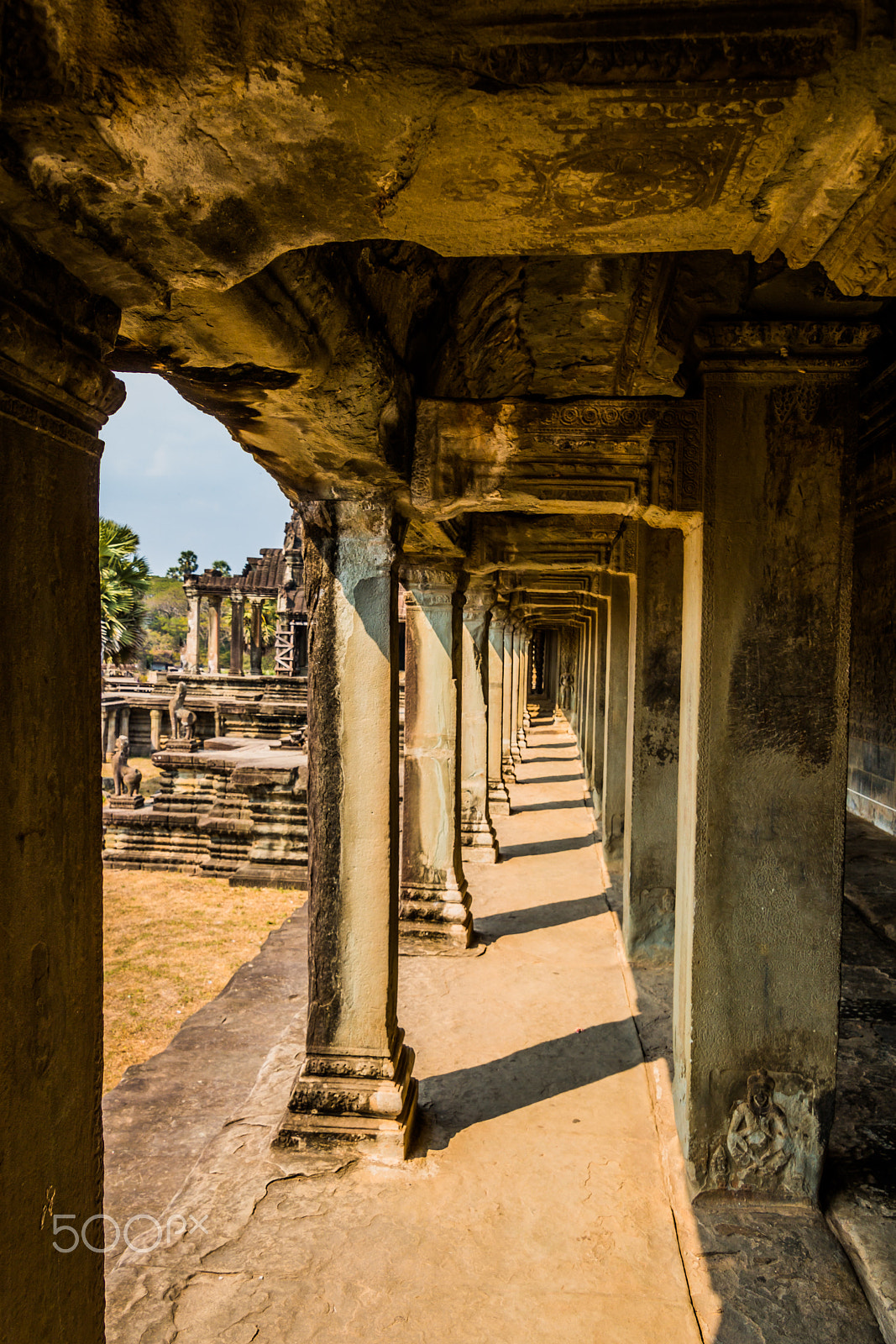Canon EOS 750D (EOS Rebel T6i / EOS Kiss X8i) sample photo. Temple photography