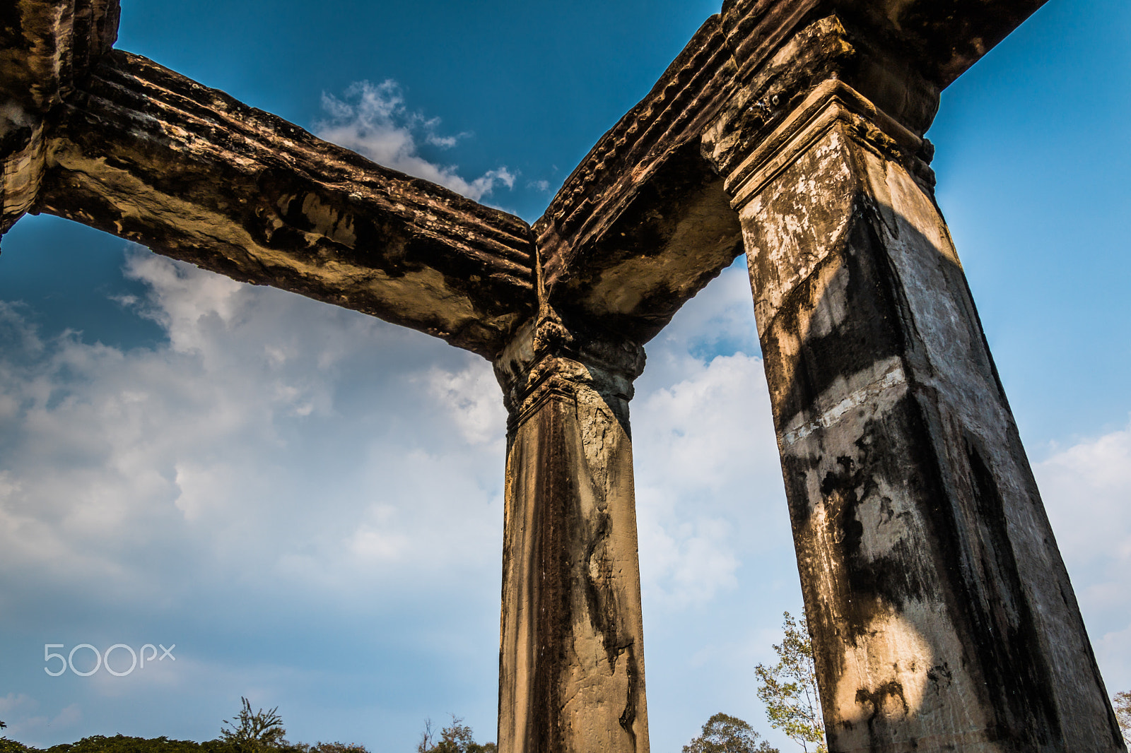 Canon EOS 750D (EOS Rebel T6i / EOS Kiss X8i) sample photo. Temple photography