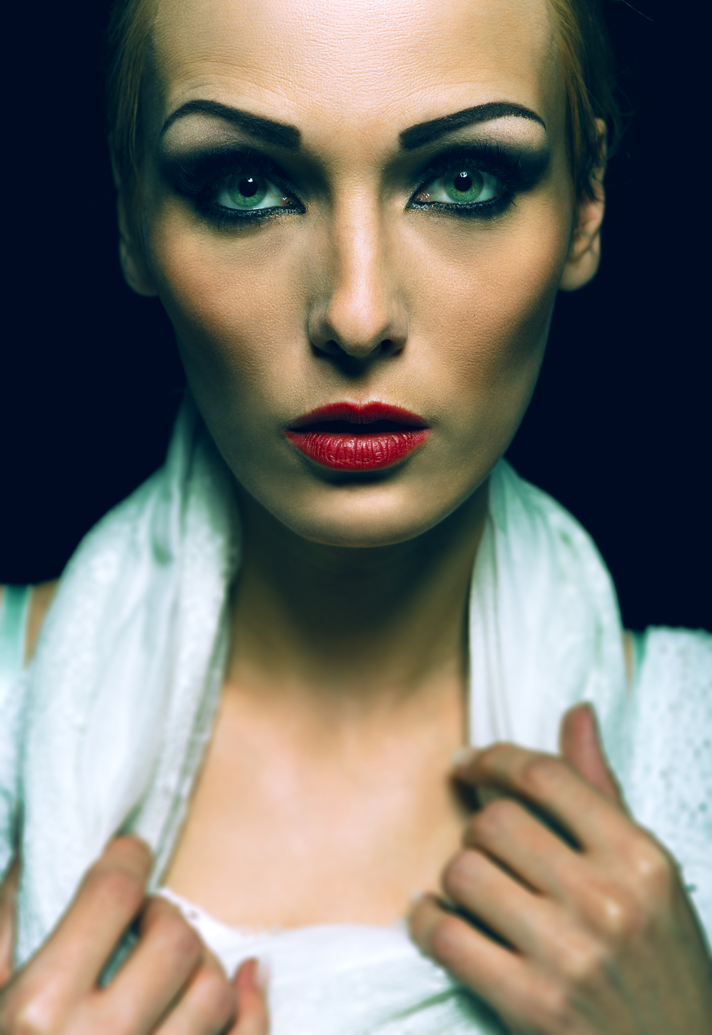 Canon EOS 5DS R sample photo. Red photography