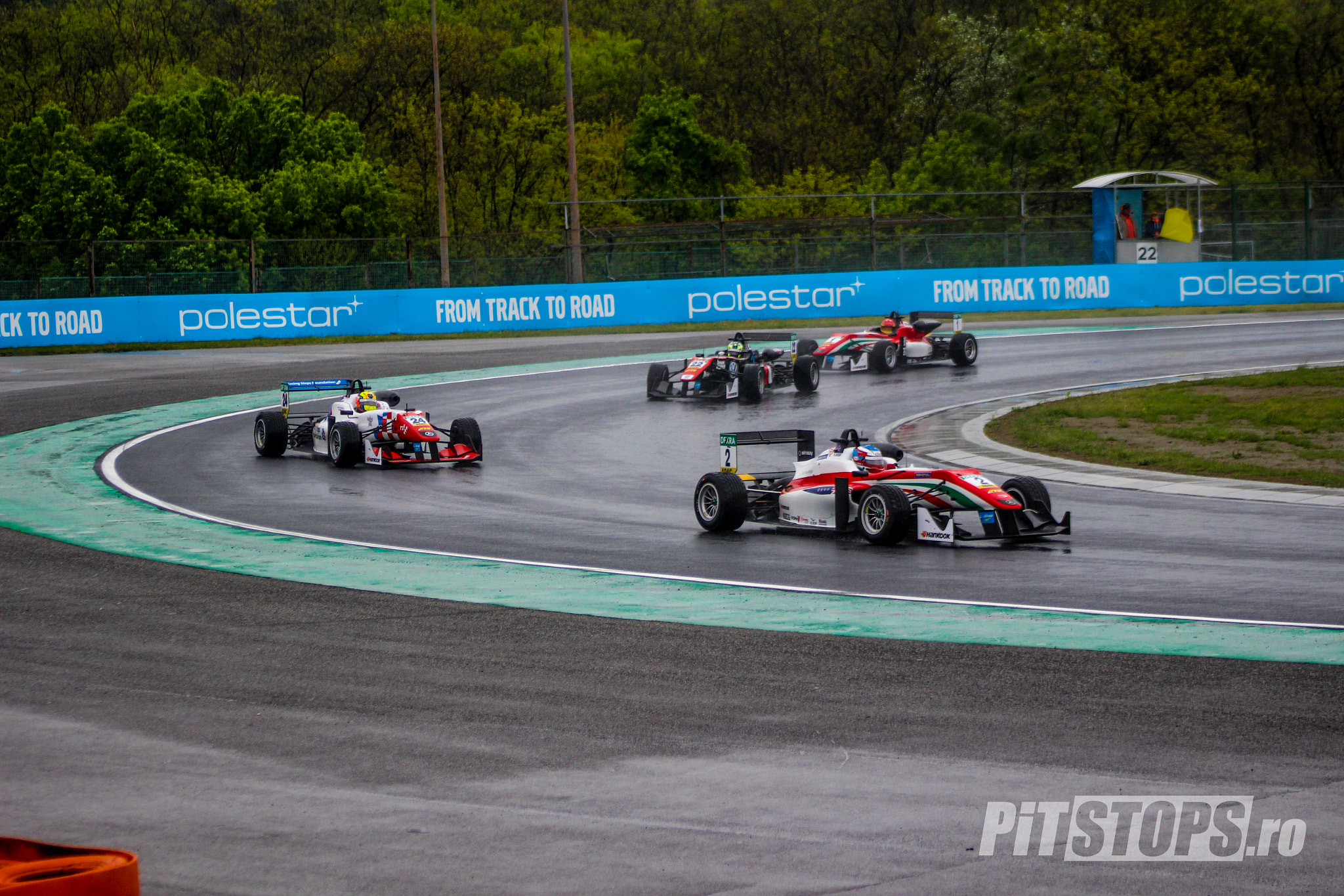 Canon EF 75-300mm f/4-5.6 USM sample photo. Formula 3 hungaroring 2016 - gunther leads the field photography