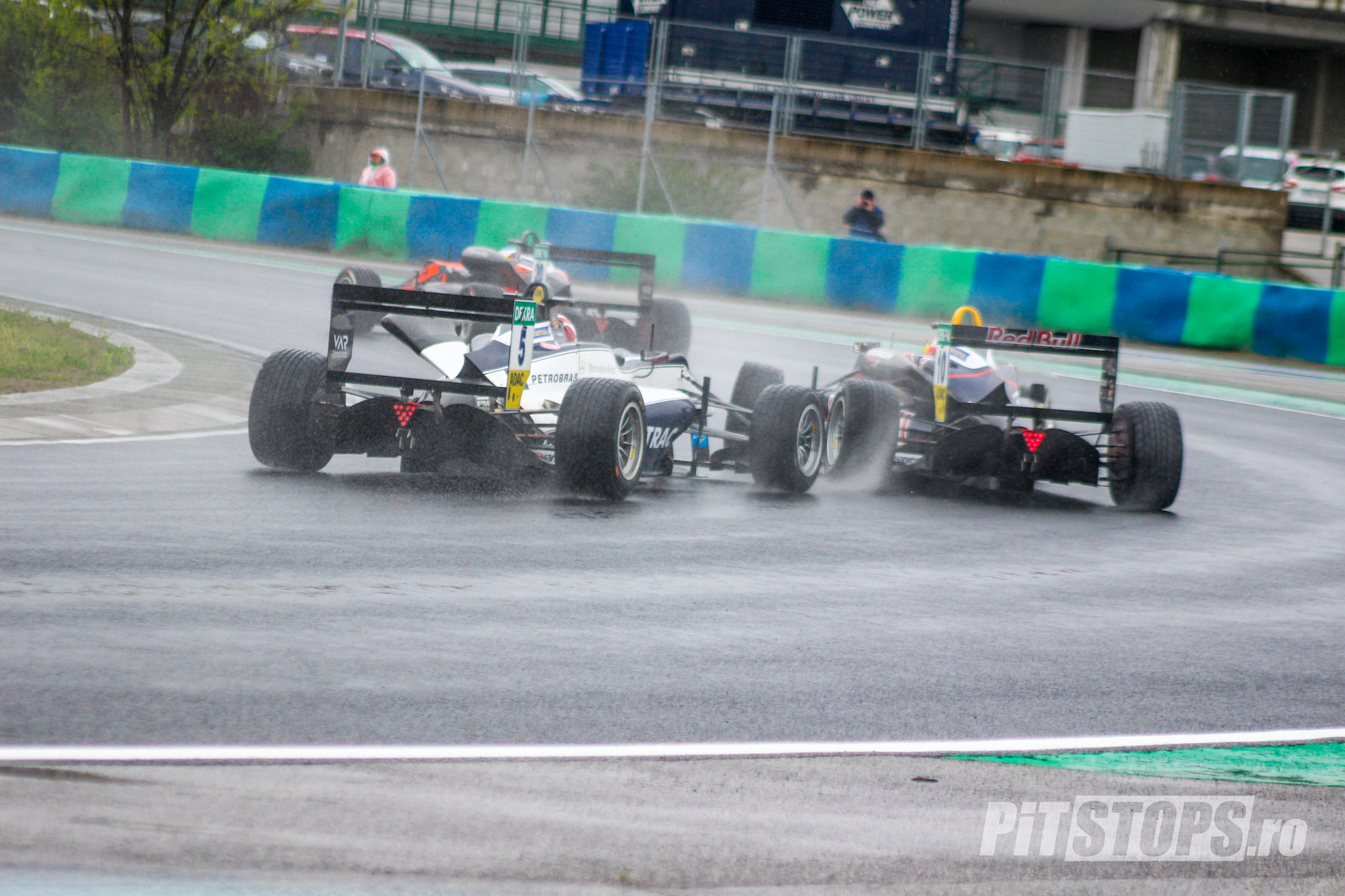 Canon EF 75-300mm f/4-5.6 USM sample photo. Formula 3 hungaroring 2016 - piquet hits kari photography