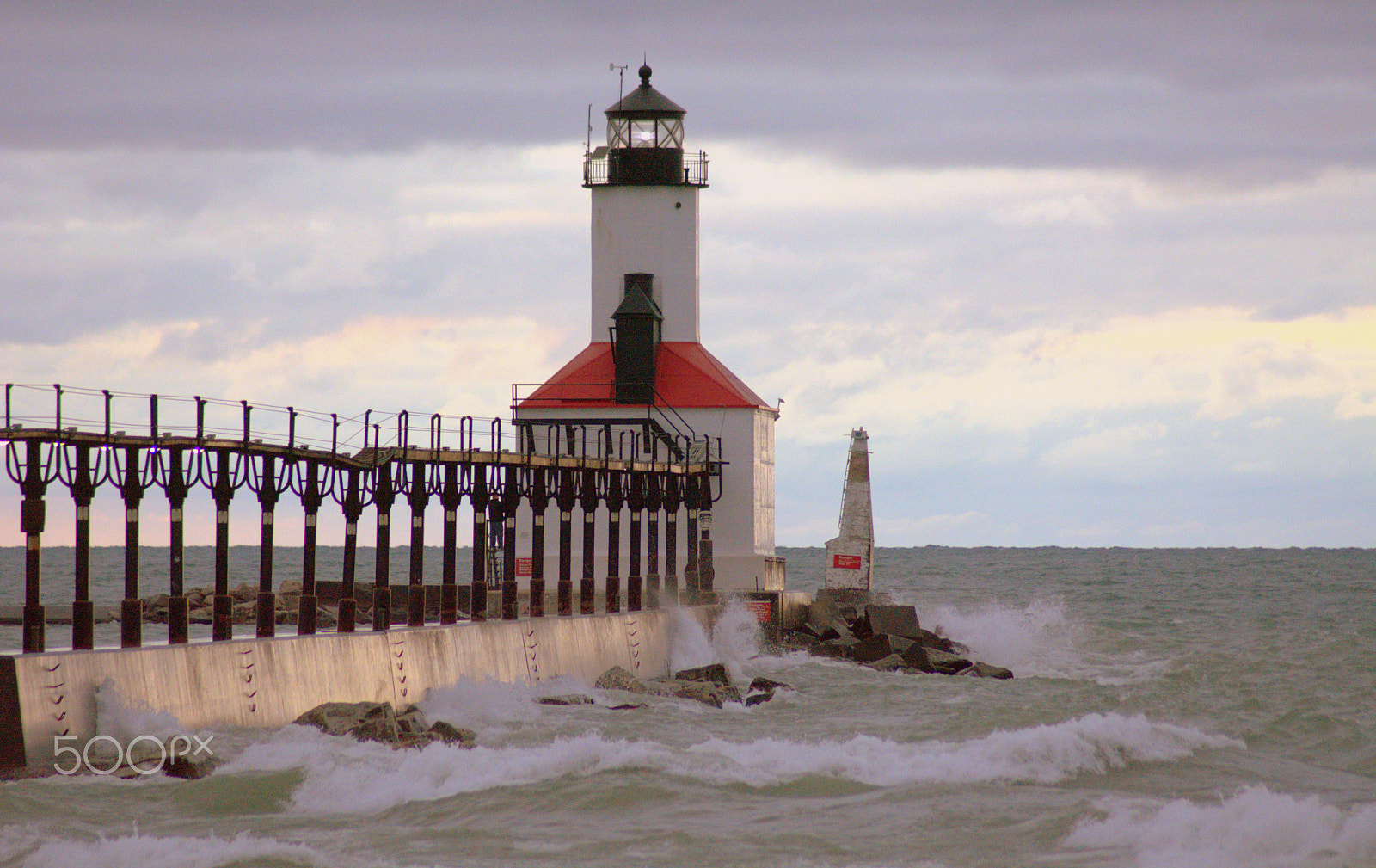Nikon AF Nikkor 70-300mm F4-5.6G sample photo. The autumn storm on lake michigan photography