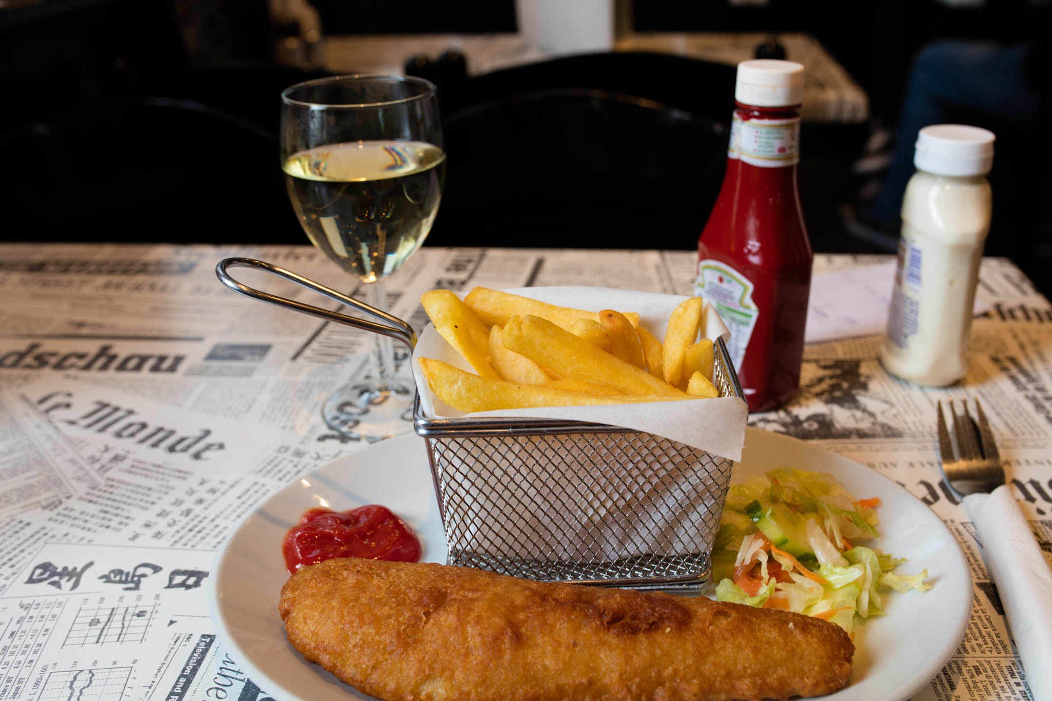 Sigma 35mm F1.4 DG HSM Art sample photo. Fish and chips photography