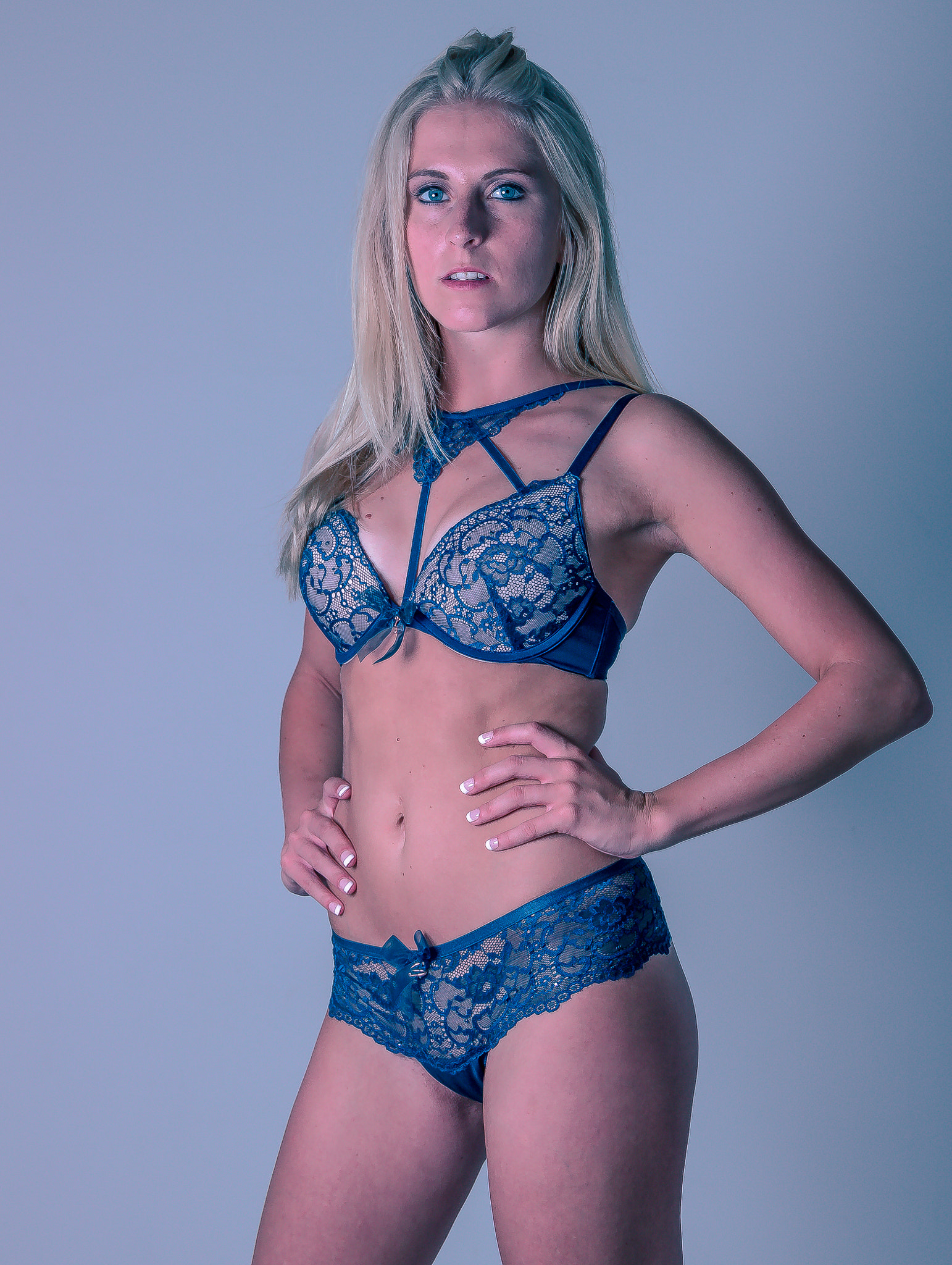 Canon EF 24-105mm F3.5-5.6 IS STM sample photo. The blue lingery photography