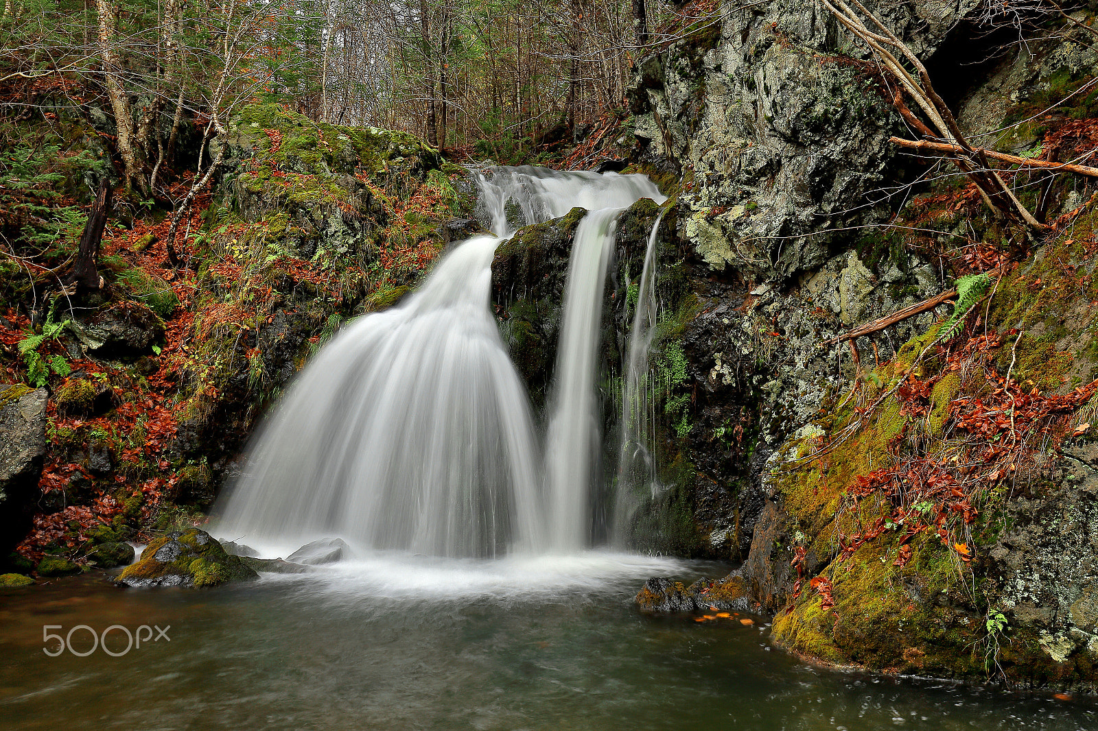 Canon EF 16-35mm F4L IS USM sample photo. Spencer brook falls ii photography
