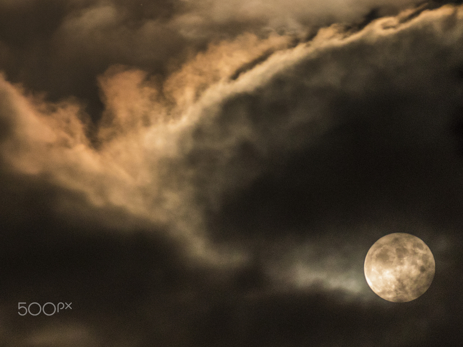 Canon EOS 80D + Sigma 120-300mm F2.8 EX DG HSM sample photo. Super moon photography