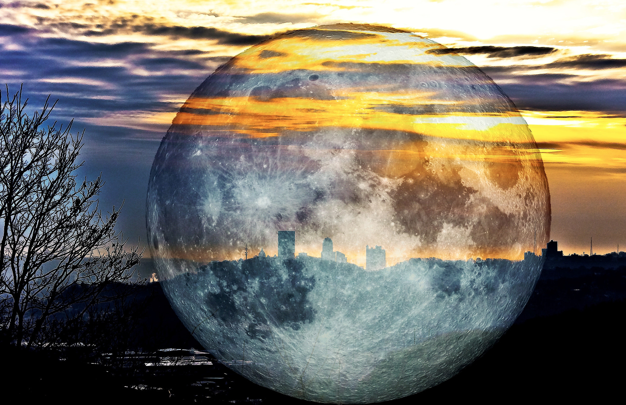Sony DT 18-250mm F3.5-6.3 sample photo. Moon bubble photography
