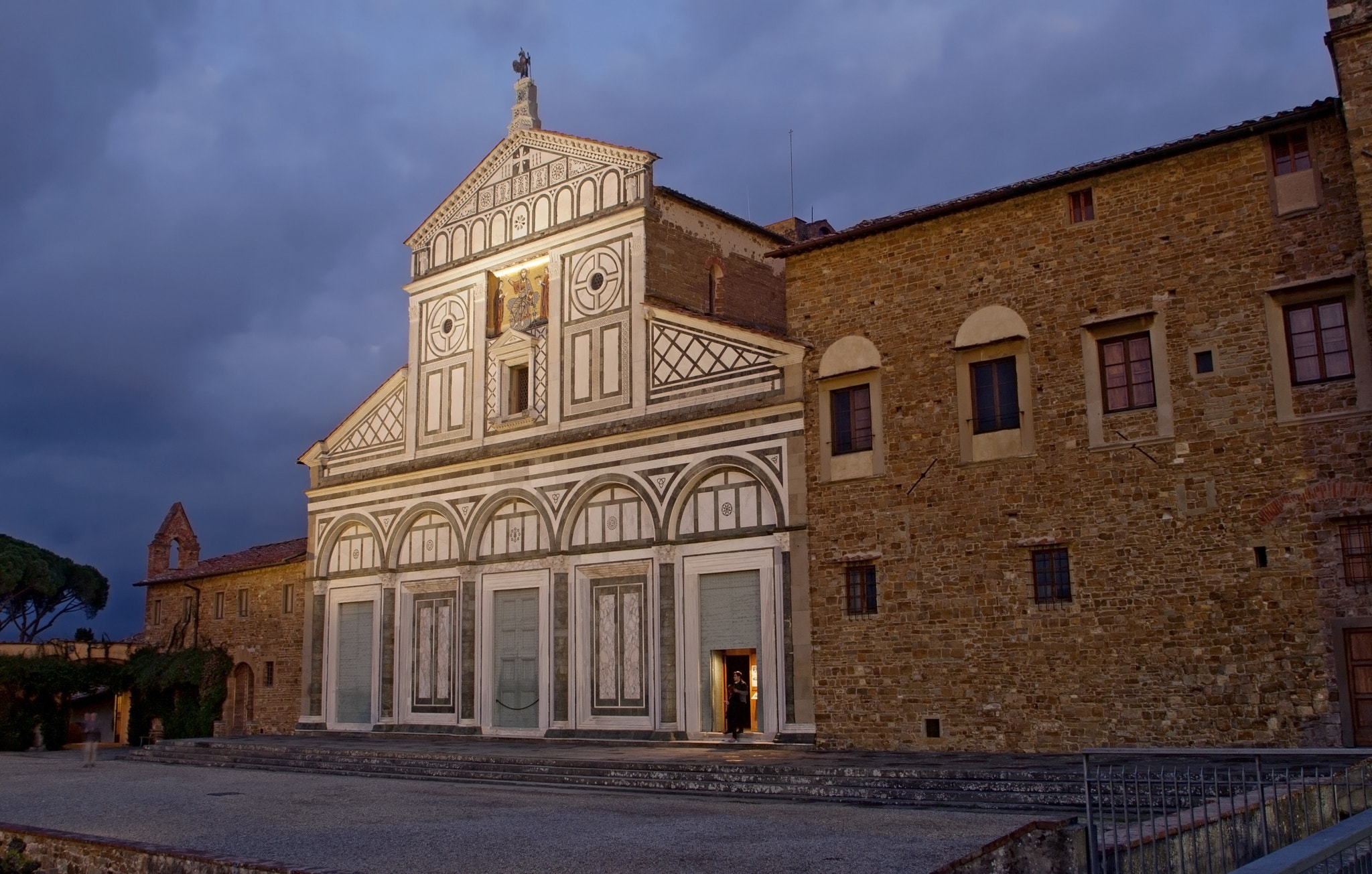 Canon EF 20-35mm F3.5-4.5 USM sample photo. Abbazia di san miniato al monte (firenze) photography