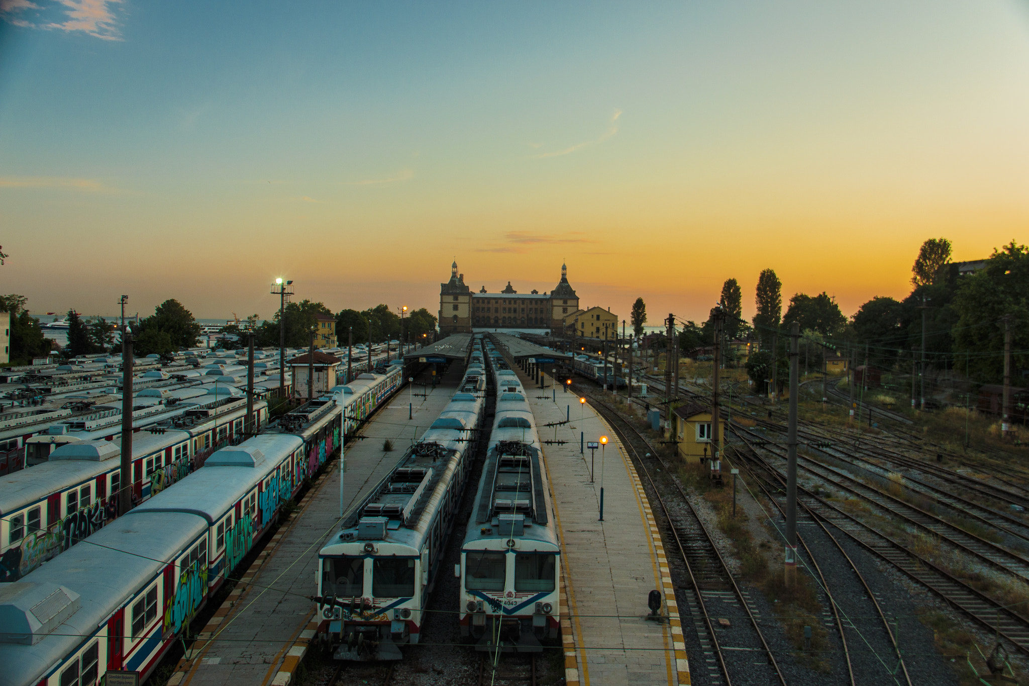 Canon EOS 650D (EOS Rebel T4i / EOS Kiss X6i) sample photo. Haydarpaşa tren istasyonu... the haydarpaşa train station... photography