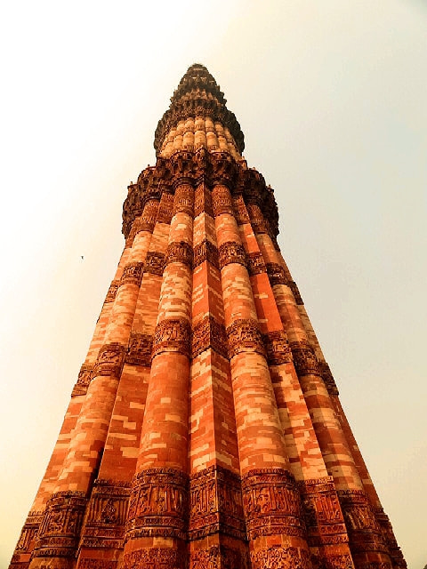 Sony Cyber-shot DSC-HX7V sample photo. Qutub minar up close and personal photography