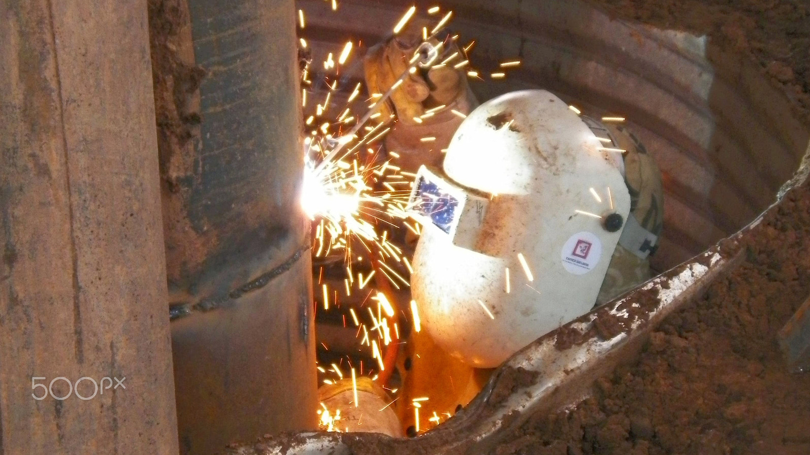 Kodak EASYSHARE Z5010 DIGITAL CAMERA sample photo. Welding sparks photography