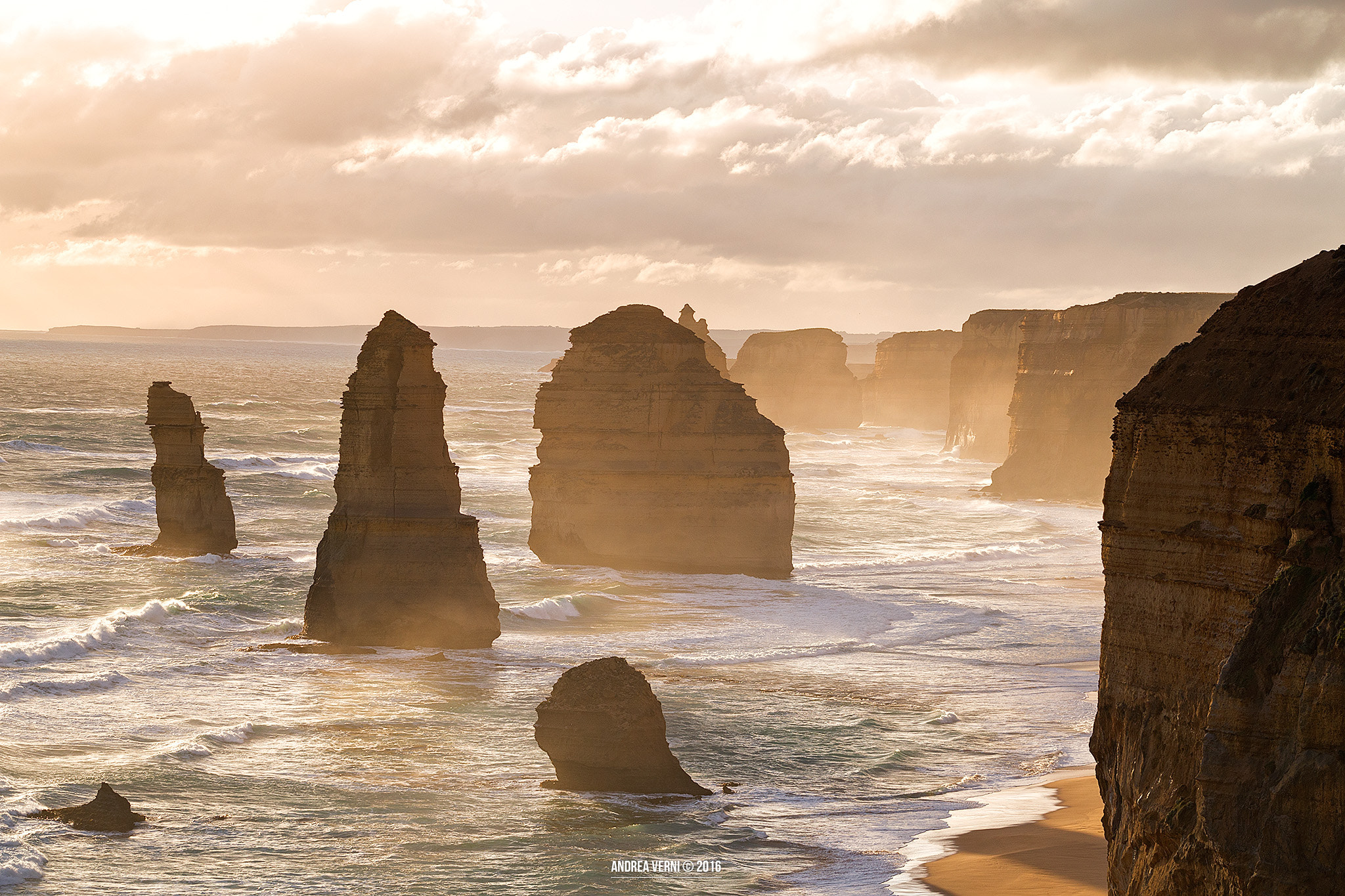 Canon EF 70-200mm F4L USM sample photo. Sunset at twelve apostles photography