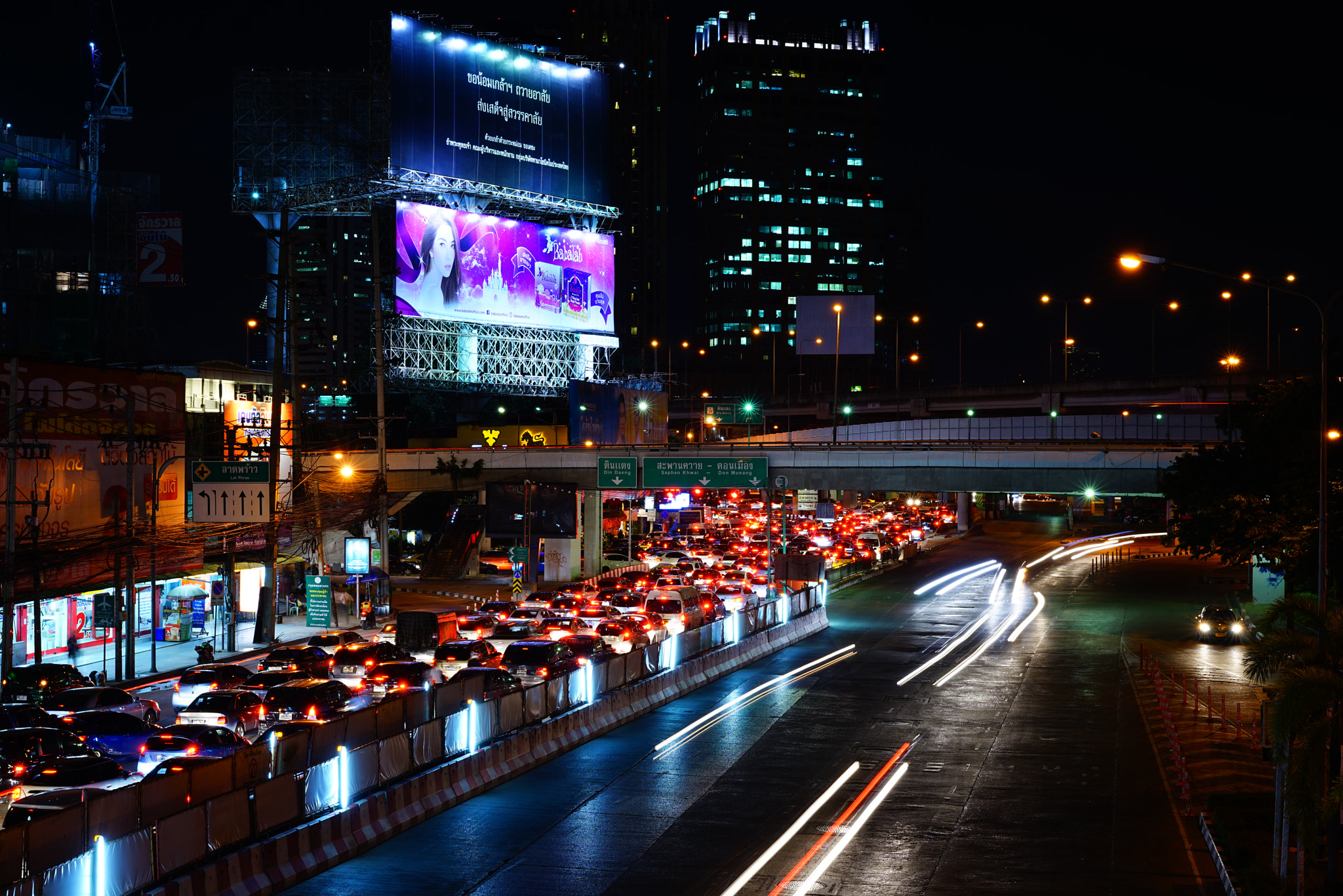 Sony a7R + Sony Sonnar T* FE 55mm F1.8 ZA sample photo. ลาดพร้าว photography