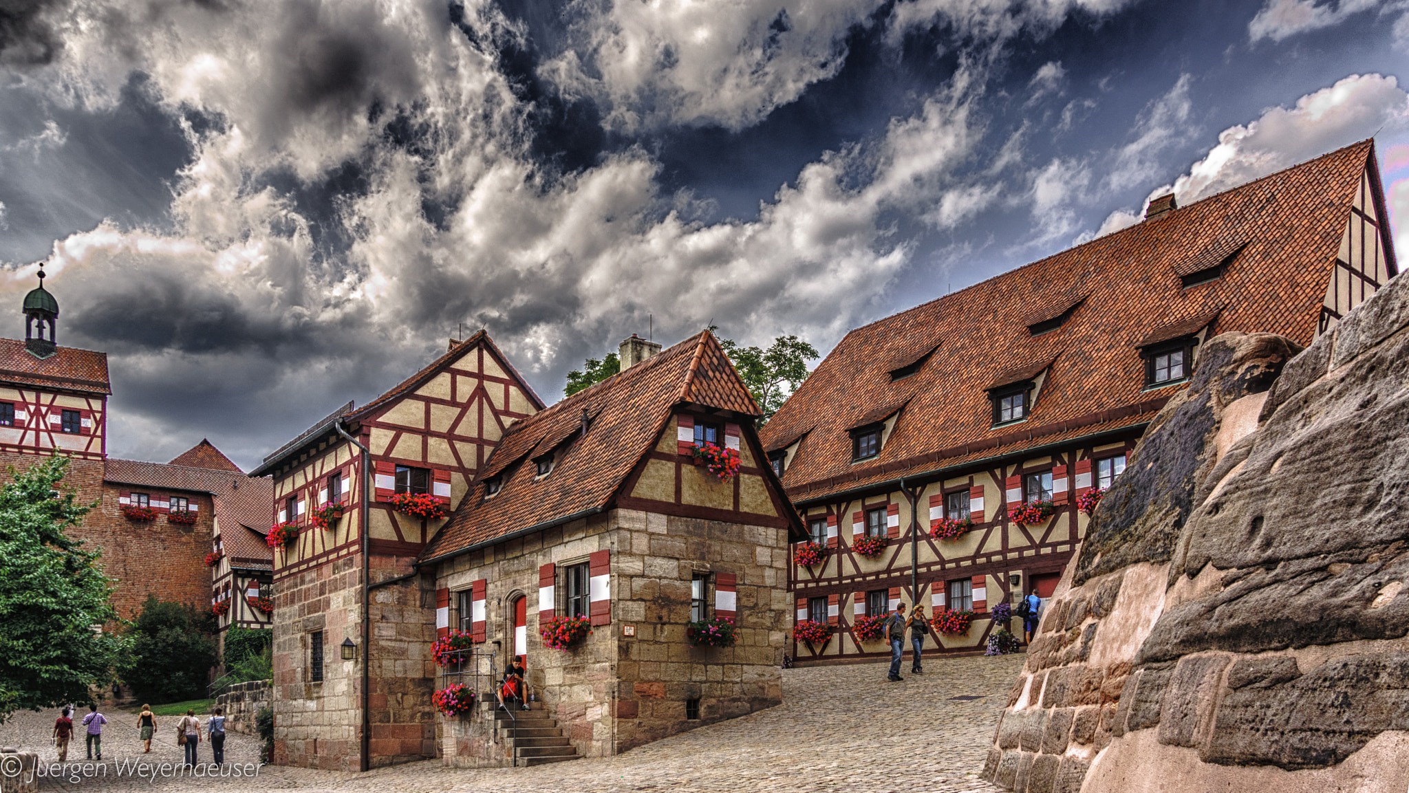 Sony Alpha NEX-7 + Sony E 18-200mm F3.5-6.3 OSS sample photo. Nürnberg altstadt photography