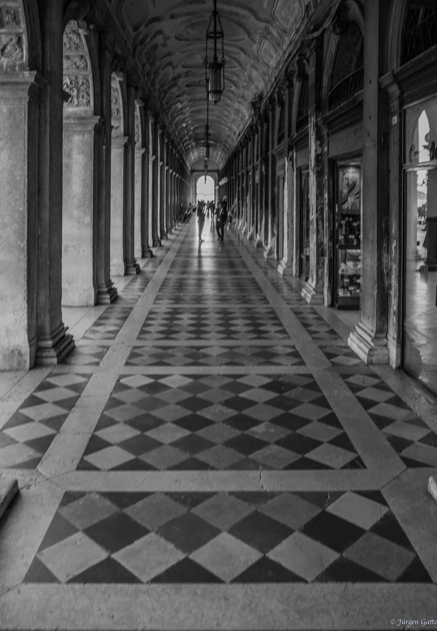 Nikon D810 + Sigma 24-105mm F4 DG OS HSM Art sample photo. Am markusplatz photography