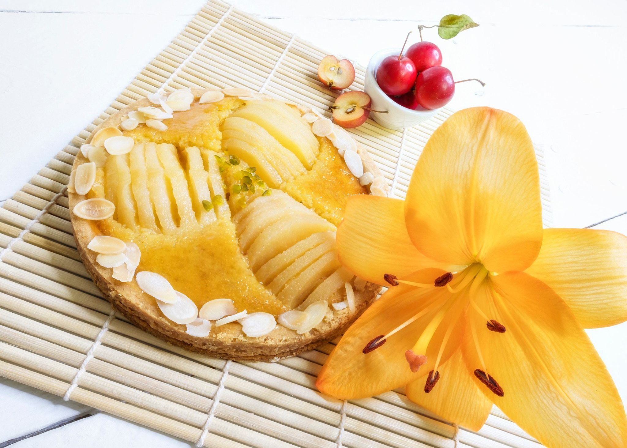 Fujifilm X-T2 + Fujifilm XF 14mm F2.8 R sample photo. Apple pie photography