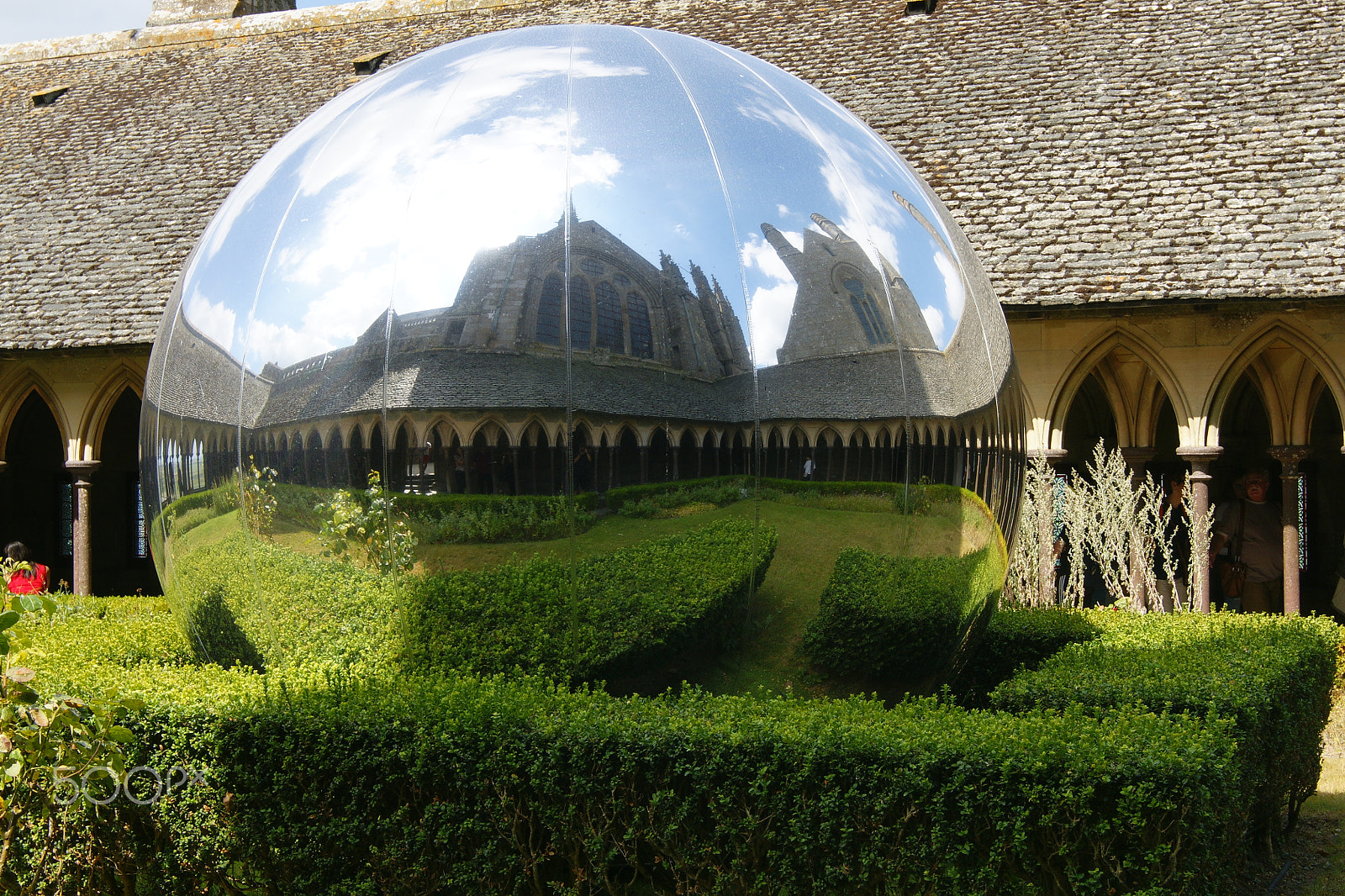 Sony Alpha DSLR-A700 + Minolta AF 17-35mm F2.8-4 (D) sample photo. Le mont saint michel photography