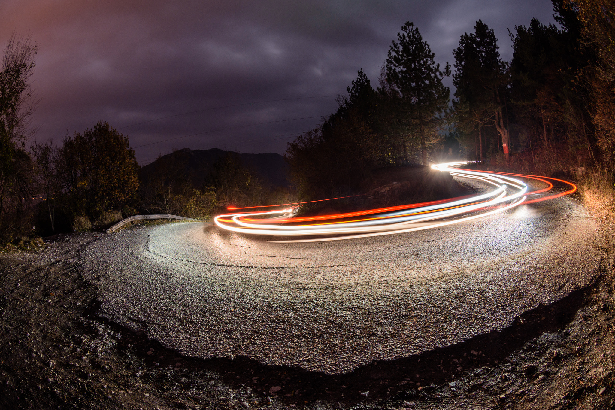 Nikon AF DX Fisheye-Nikkor 10.5mm F2.8G ED sample photo. The road photography