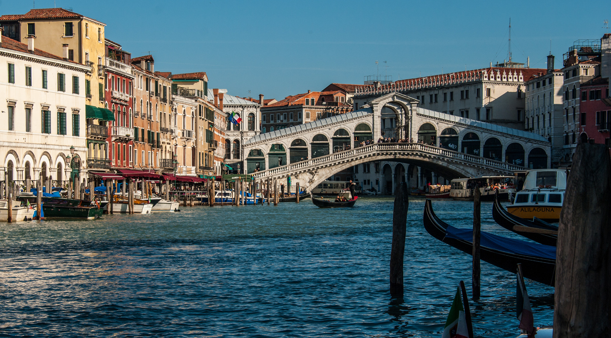 Pentax K20D sample photo. Rialto photography
