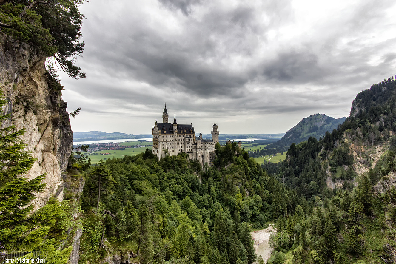 Canon EOS 550D (EOS Rebel T2i / EOS Kiss X4) + Sigma 10-20mm F4-5.6 EX DC HSM sample photo. Neuschwanstein photography