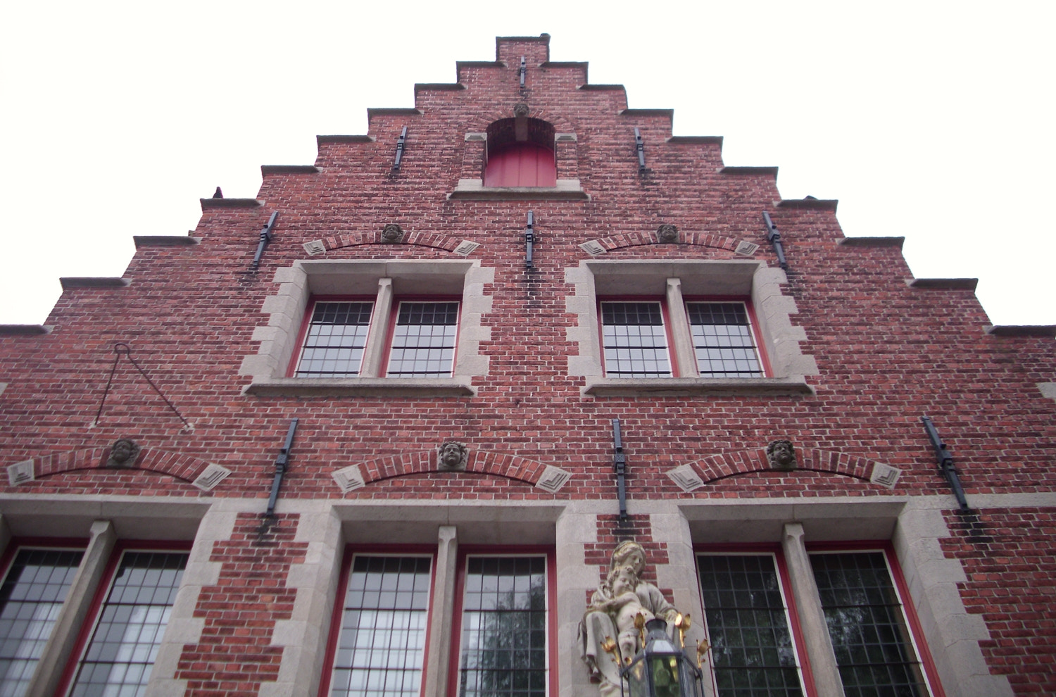 Benq DC C1060 sample photo. Bruges i photography