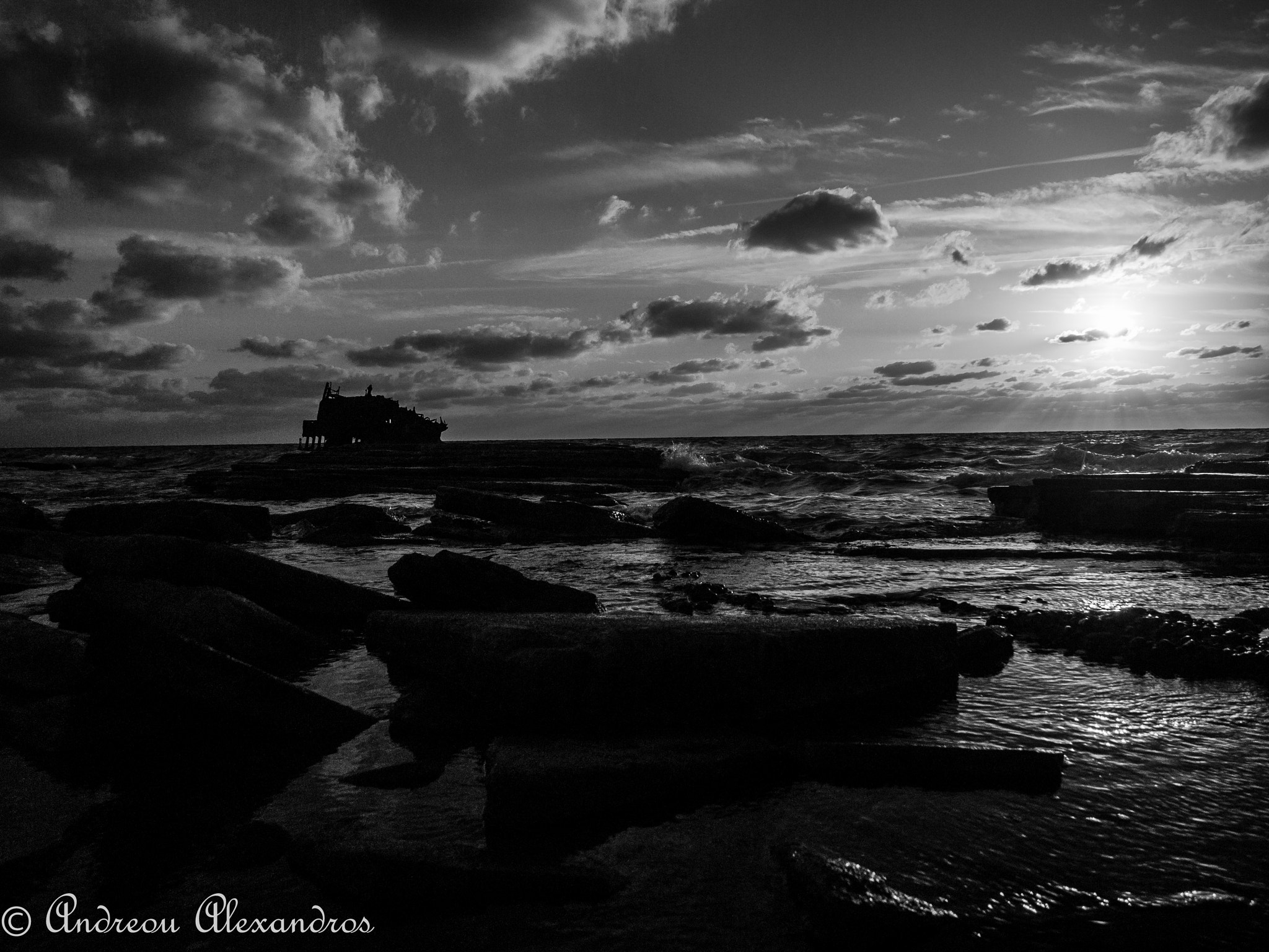 Olympus PEN E-PM1 + Olympus M.Zuiko Digital 14-42mm F3.5-5.6 II R sample photo. Dark sunset photography