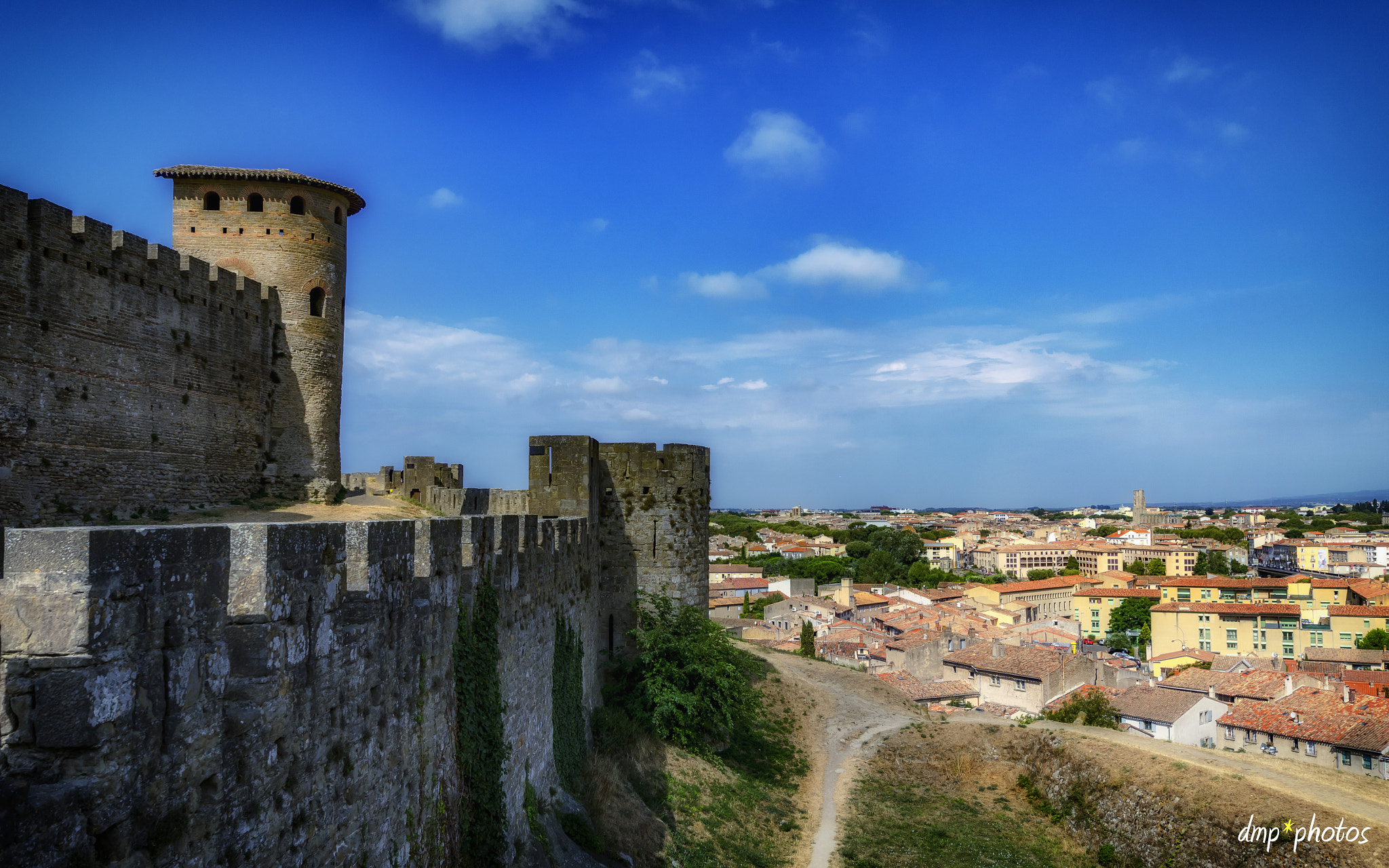 Nikon D5100 + Sigma 10-20mm F3.5 EX DC HSM sample photo. Murallas de carcassonne photography