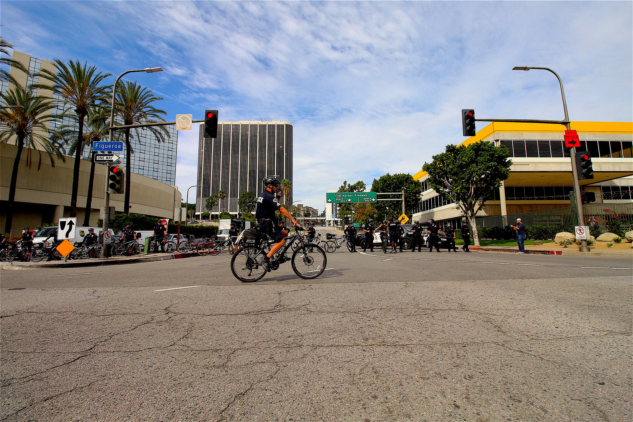Canon EOS 40D sample photo. Tour de police photography