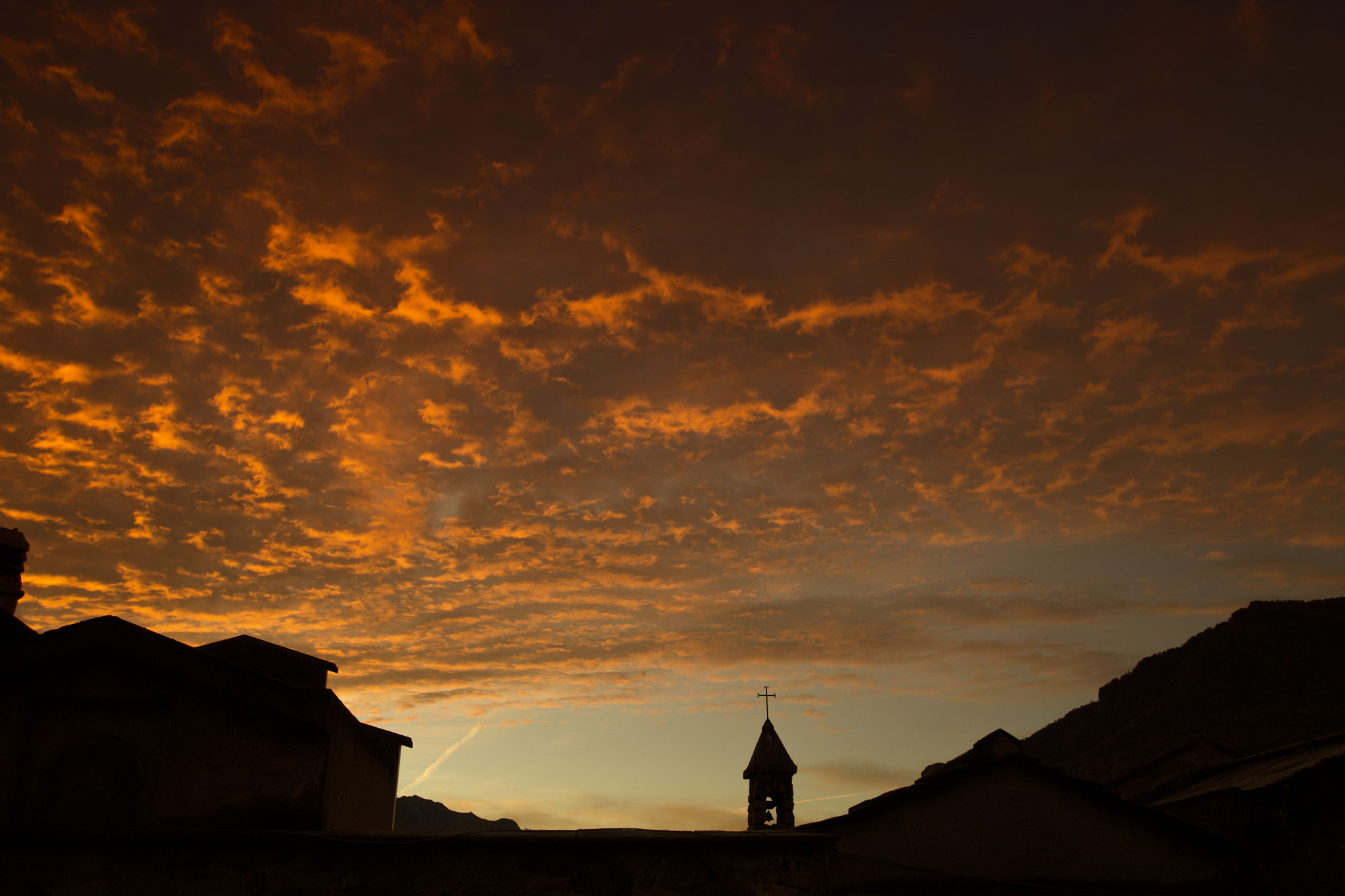 Sigma 10-20mm F3.5 EX DC HSM sample photo. Alba a saint vincent (aosta valley) photography