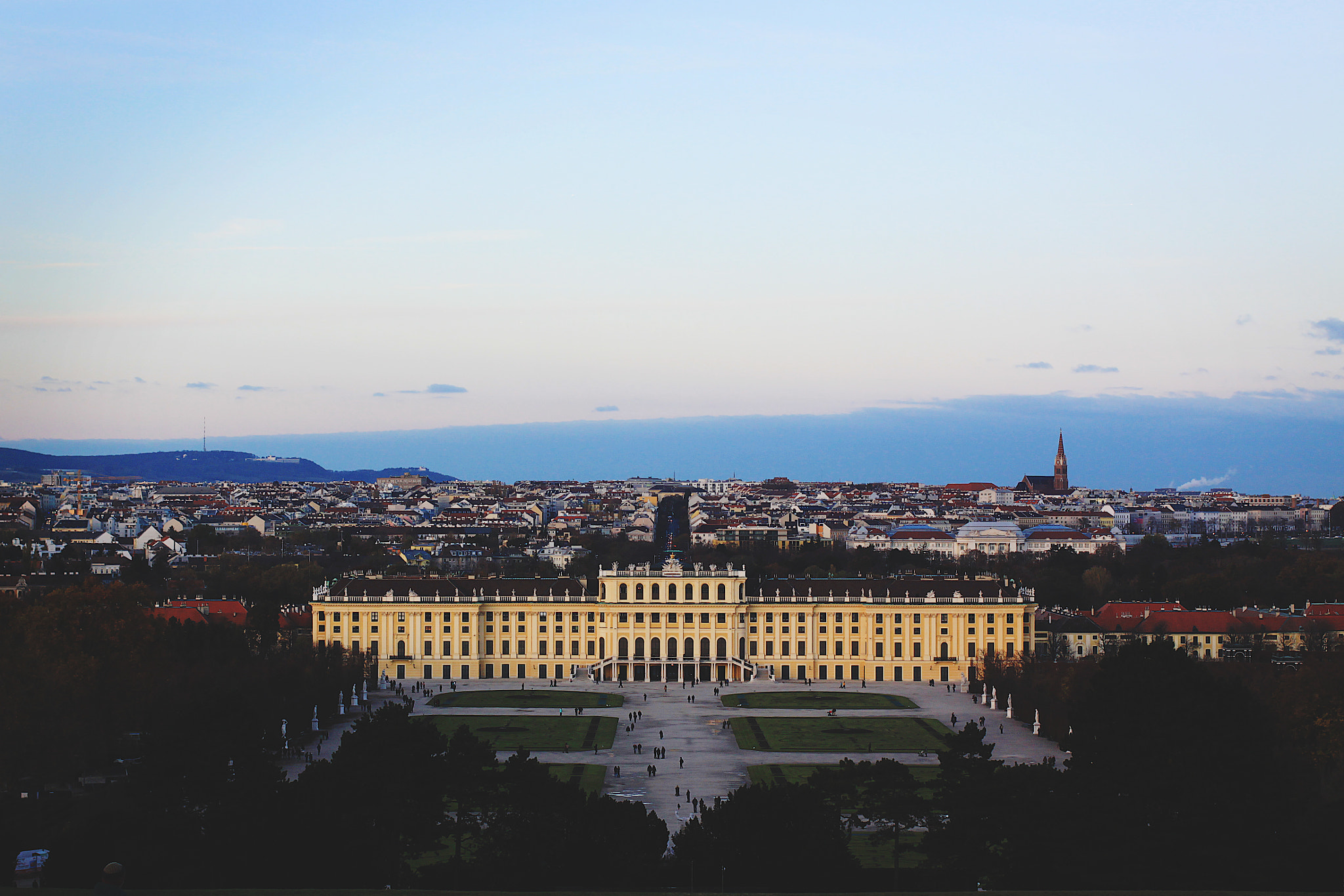 Canon EOS 50D + Canon EF 40mm F2.8 STM sample photo. View over schönbrunn photography