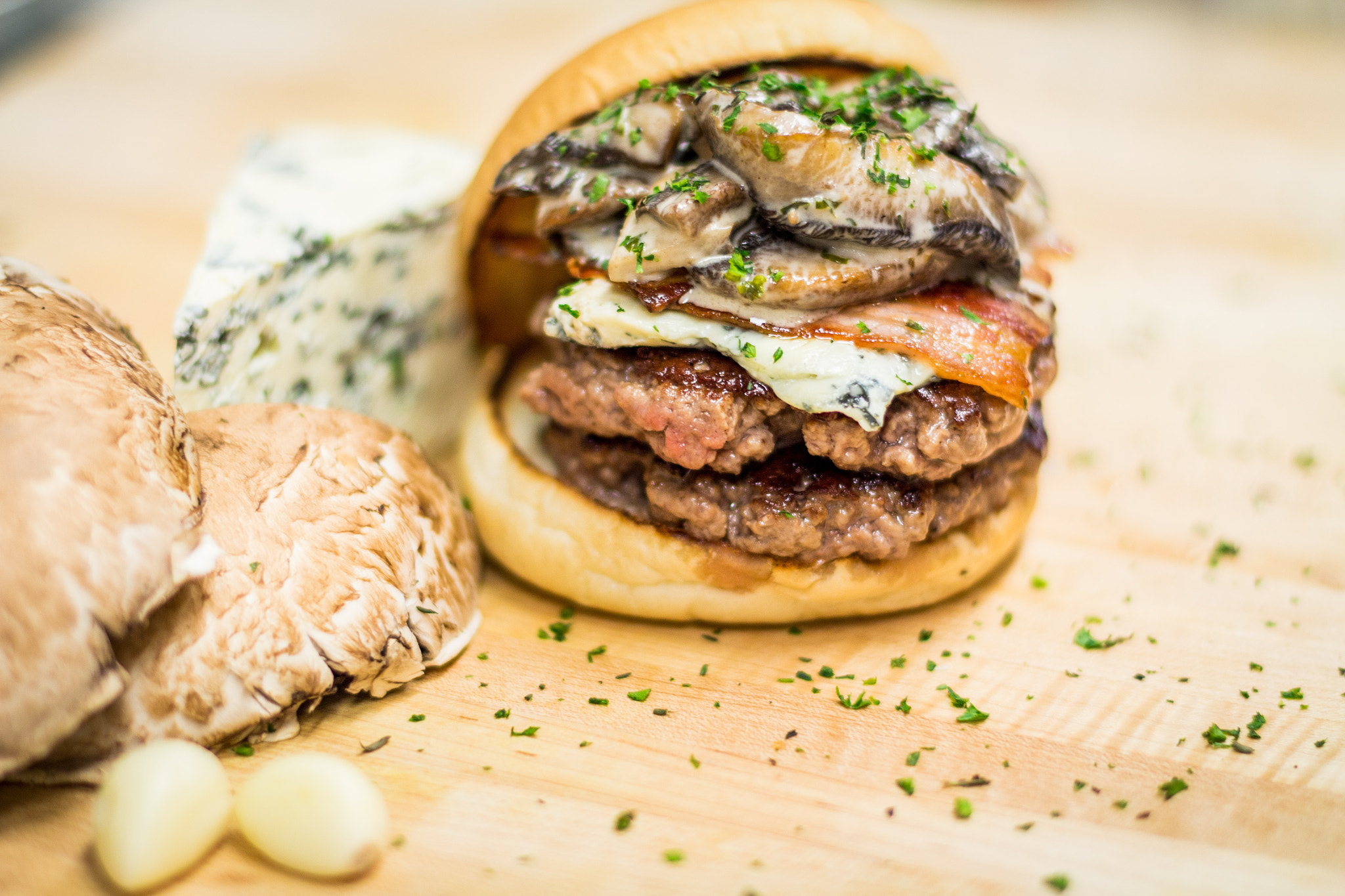 Canon EOS 650D (EOS Rebel T4i / EOS Kiss X6i) sample photo. Blue cheese mushroom  photography
