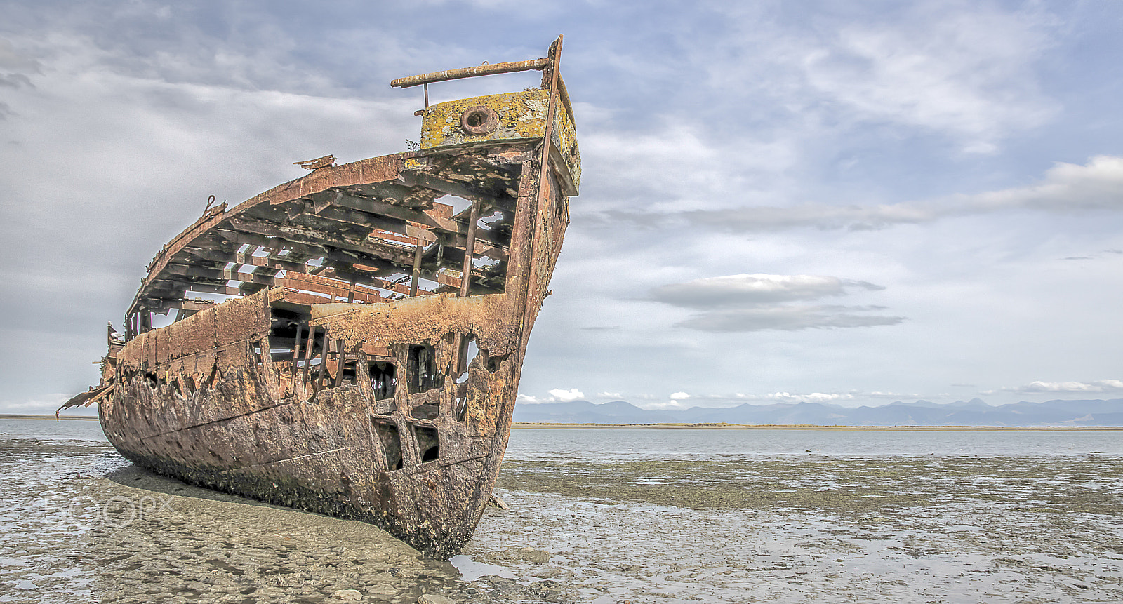 Sigma 17-70mm F2.8-4 DC Macro OS HSM sample photo. Shipwreck photography