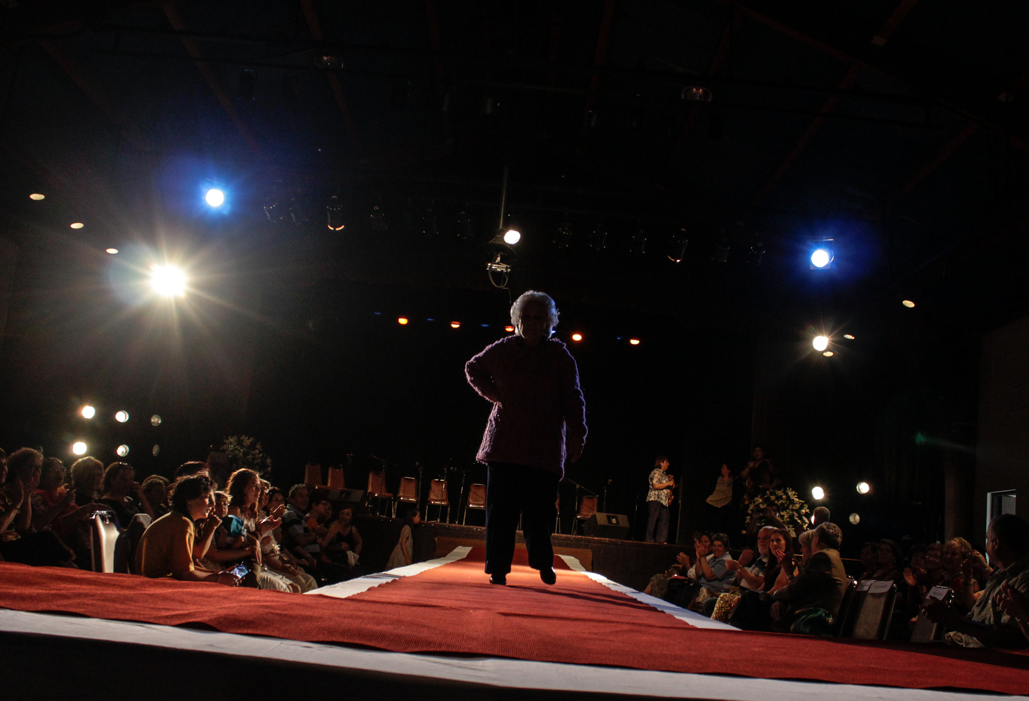 Canon EOS 700D (EOS Rebel T5i / EOS Kiss X7i) sample photo. Desfile centro cultural la reina photography