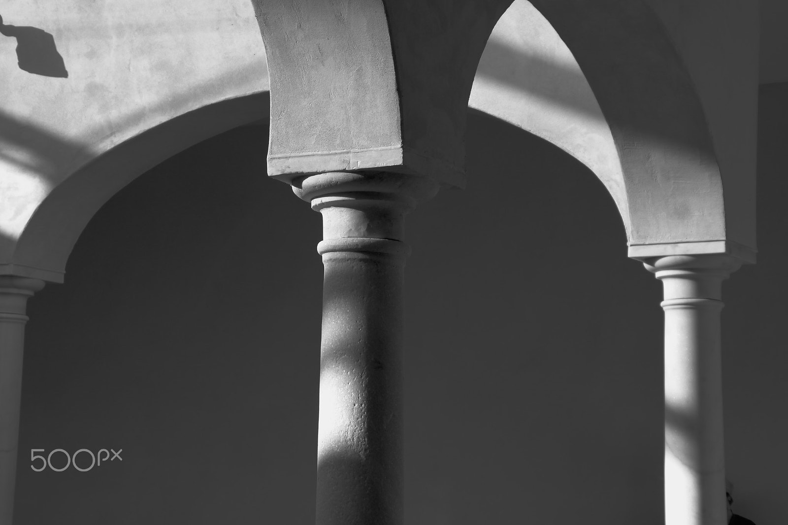 Canon EOS 500D (EOS Rebel T1i / EOS Kiss X3) sample photo. Arcos. luces y sombras. arches. lights and shadows photography