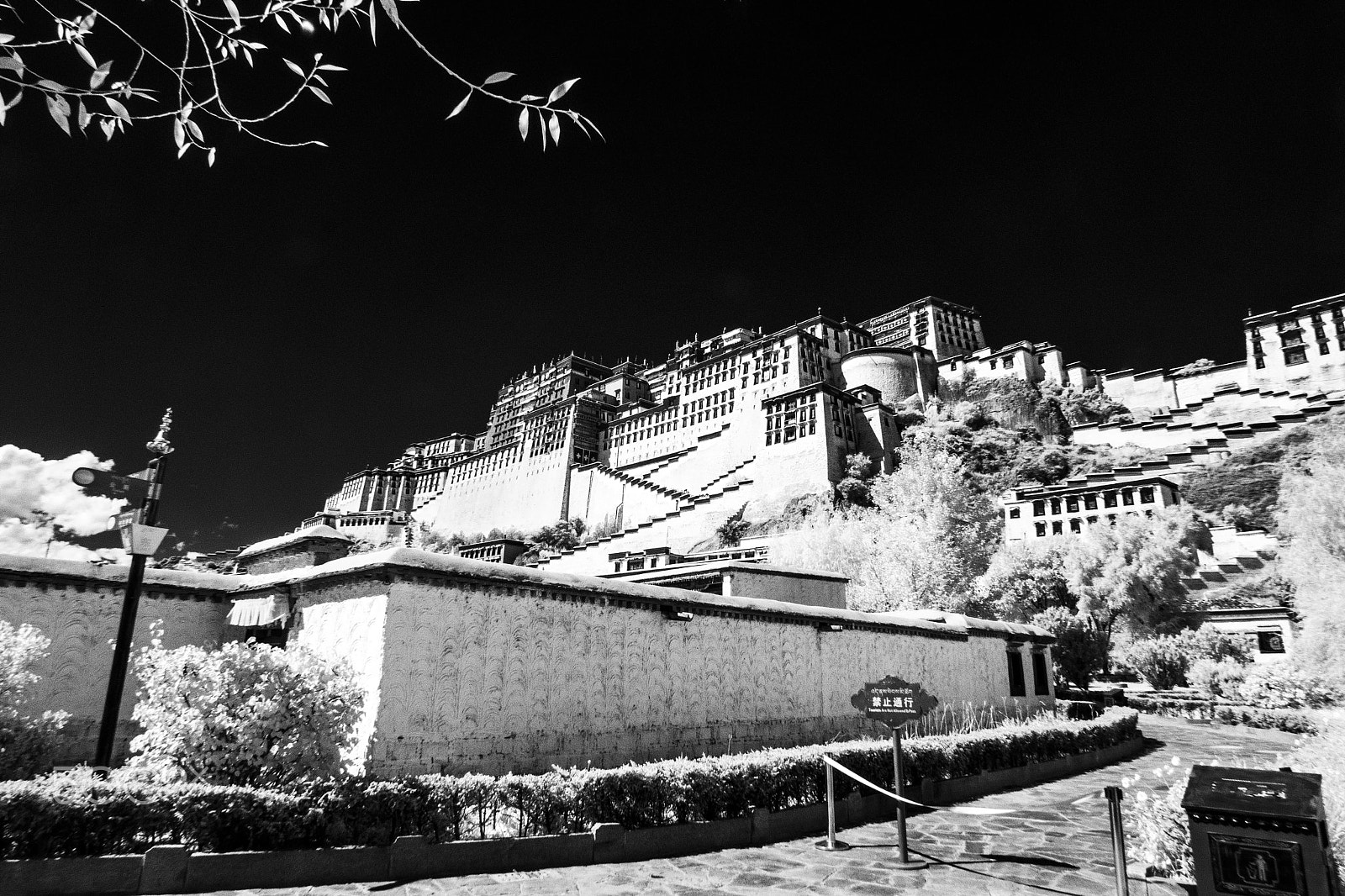 Sony a6000 sample photo. Most famous palace in tibet. photography