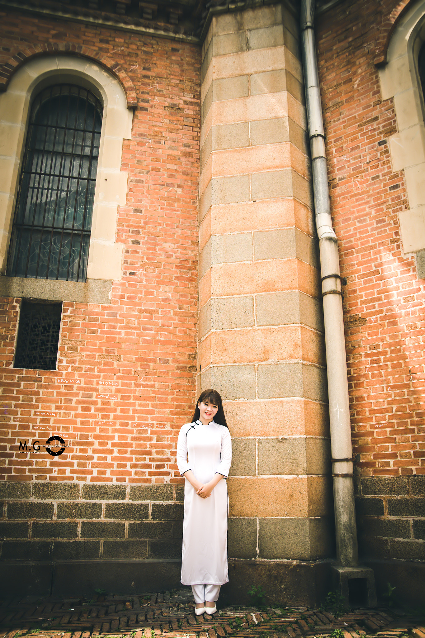 Canon EOS 5D sample photo. Ao dai viet nam photography