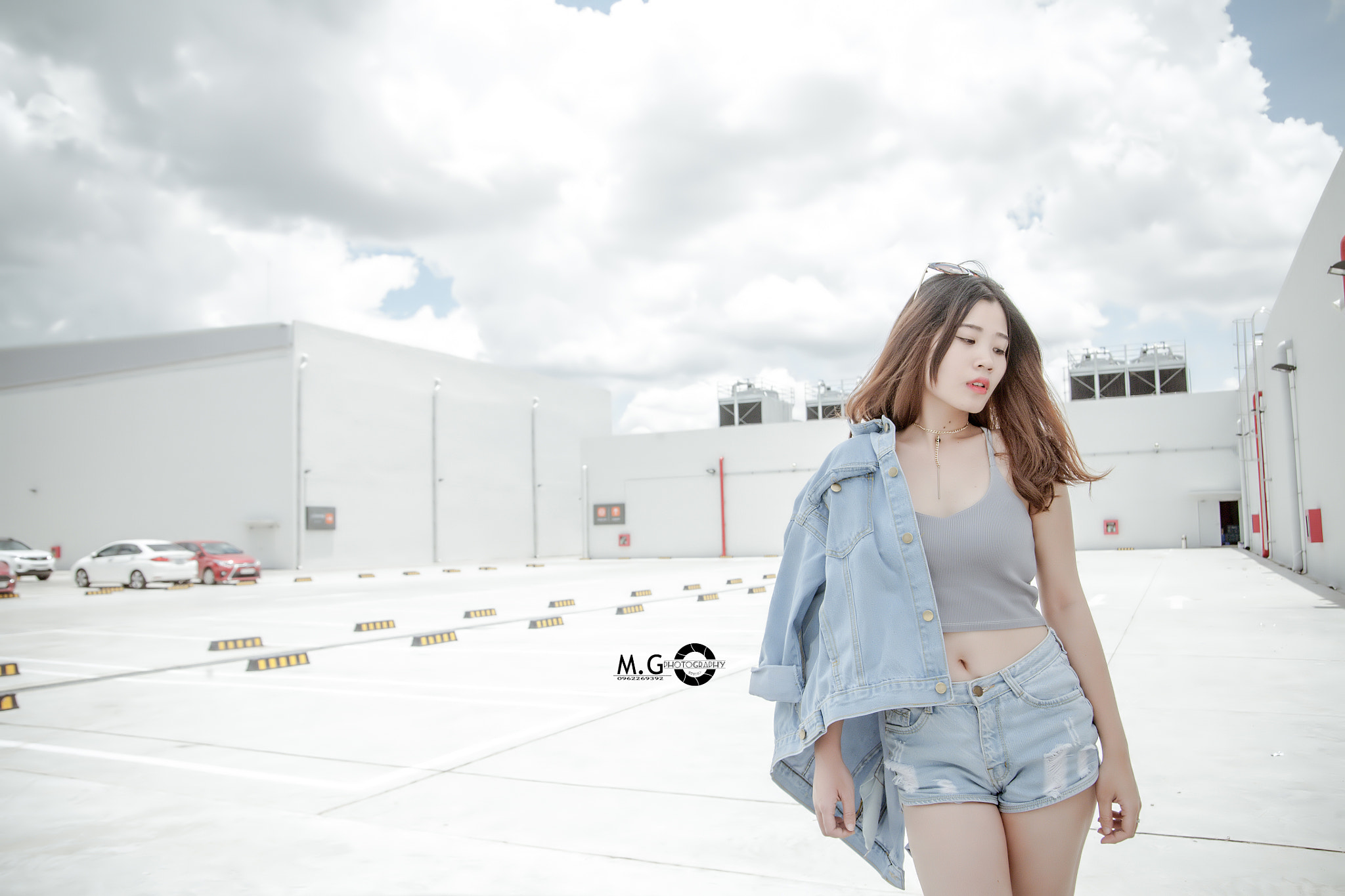 Canon EOS 5D sample photo. Street photography