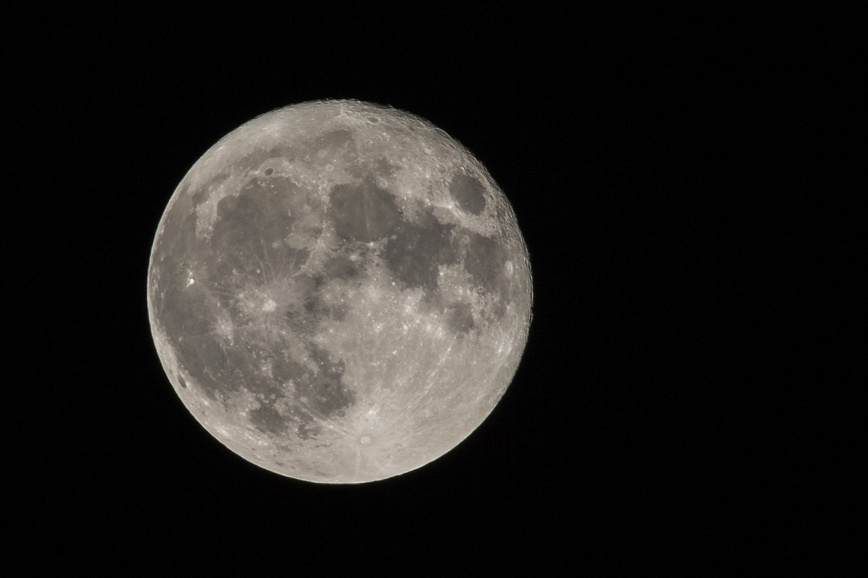 Canon EOS-1D X + Canon EF 100-400mm F4.5-5.6L IS II USM sample photo. Super moon photography