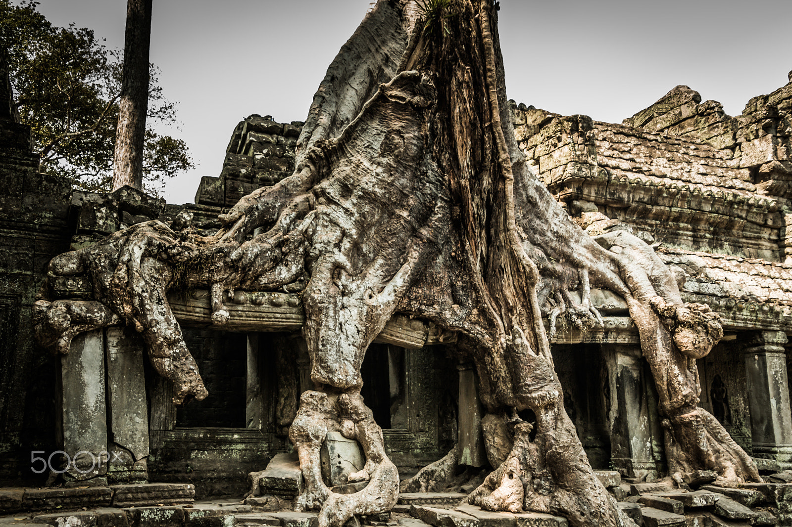 Canon EOS 750D (EOS Rebel T6i / EOS Kiss X8i) sample photo. Temple photography