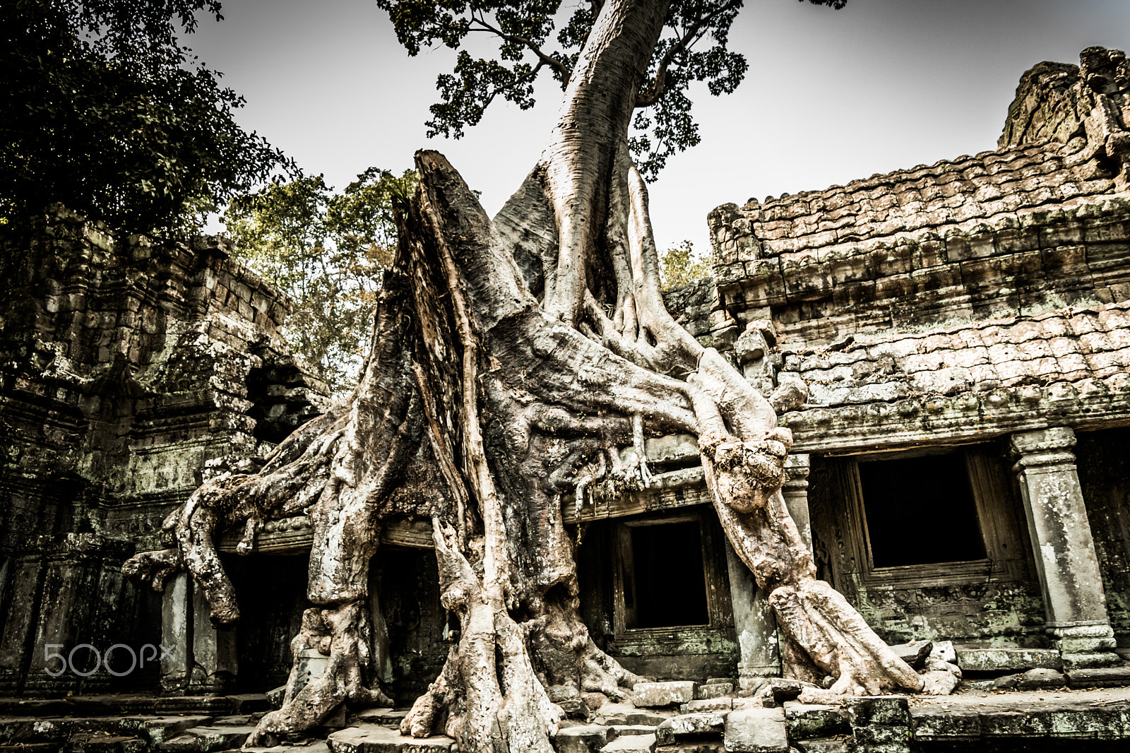 Canon EOS 750D (EOS Rebel T6i / EOS Kiss X8i) sample photo. Temple photography