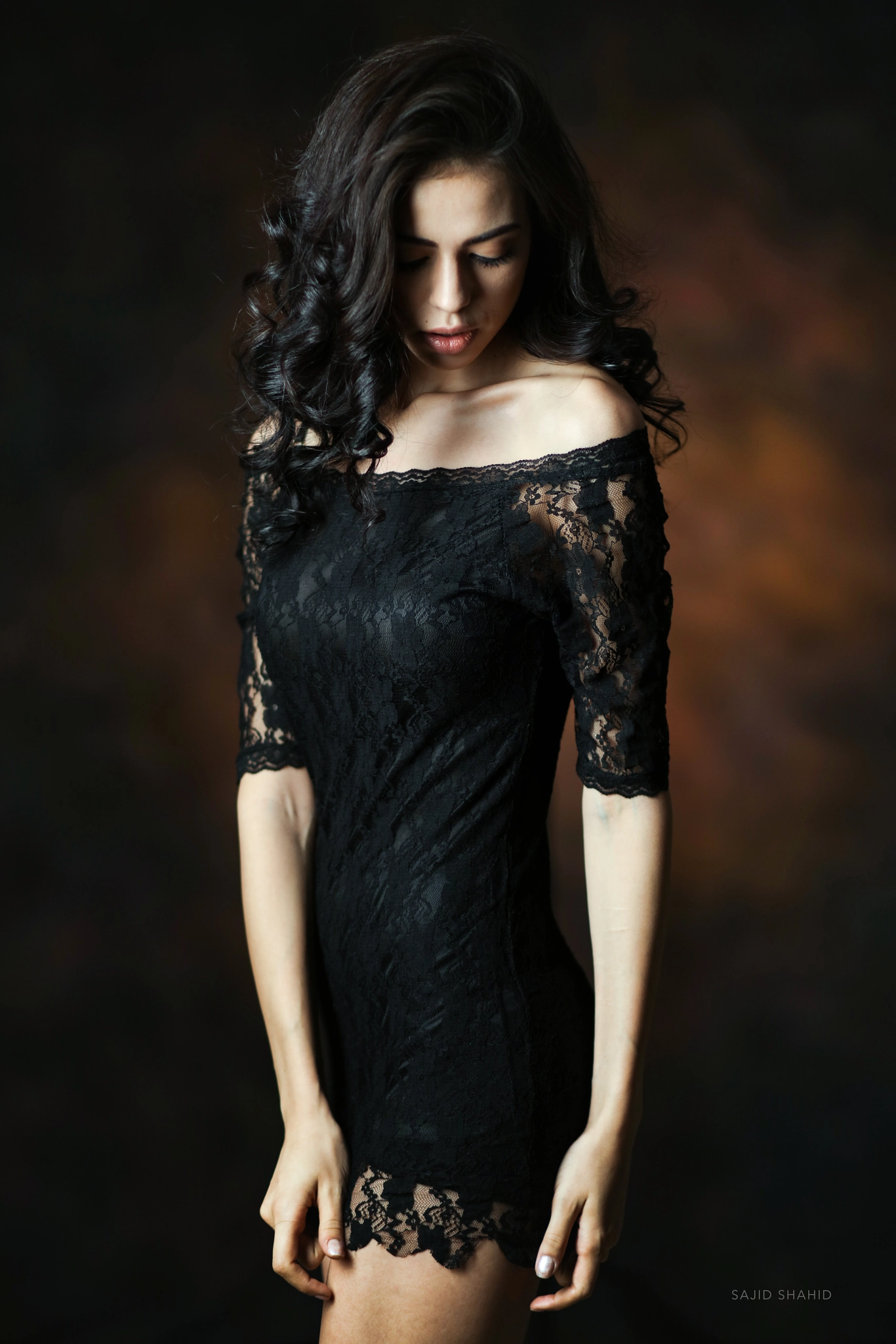 Canon EF 85mm F1.8 USM sample photo. Standing portrait photography