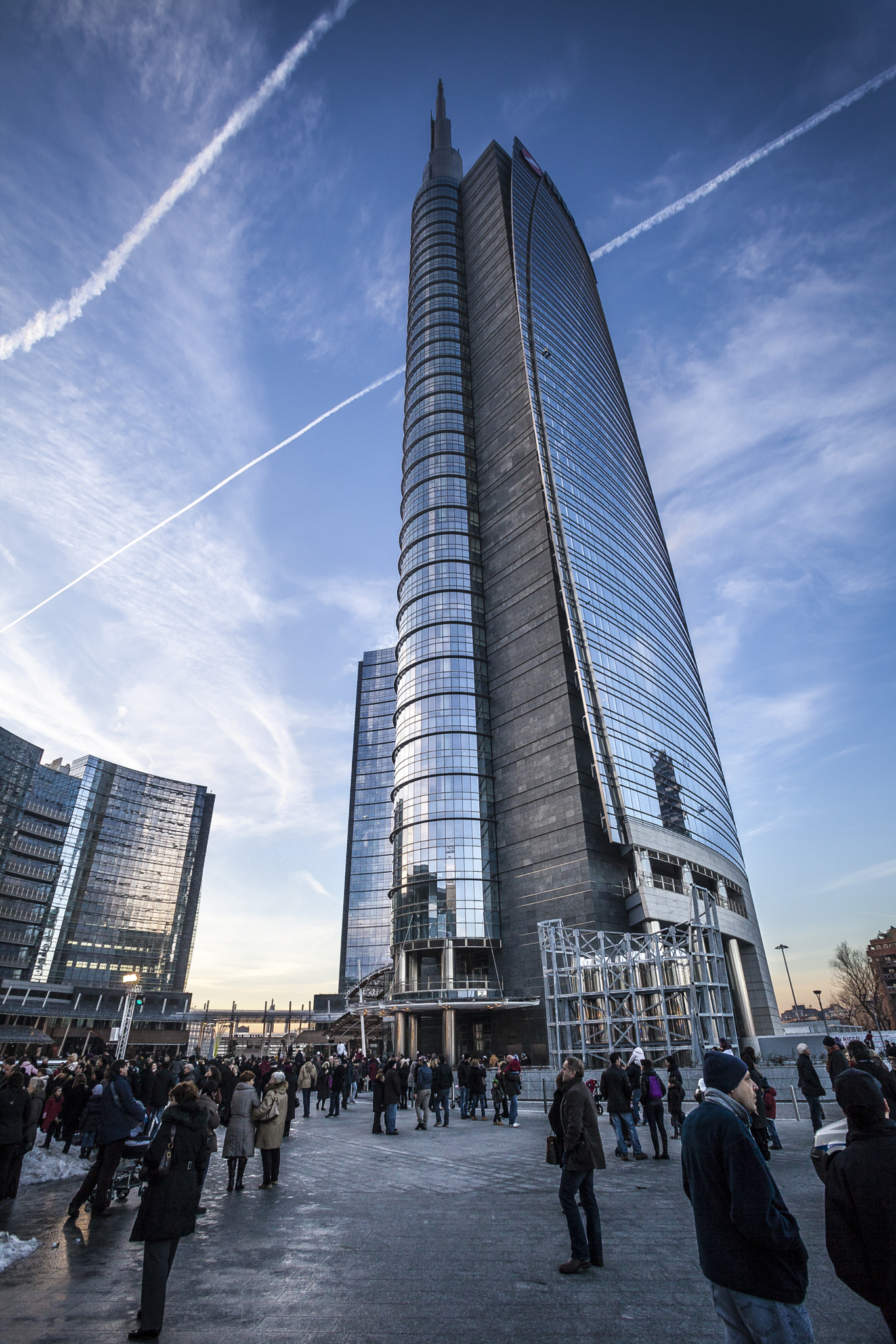 Canon EOS 5D Mark II sample photo. Unicredit tower - milan photography