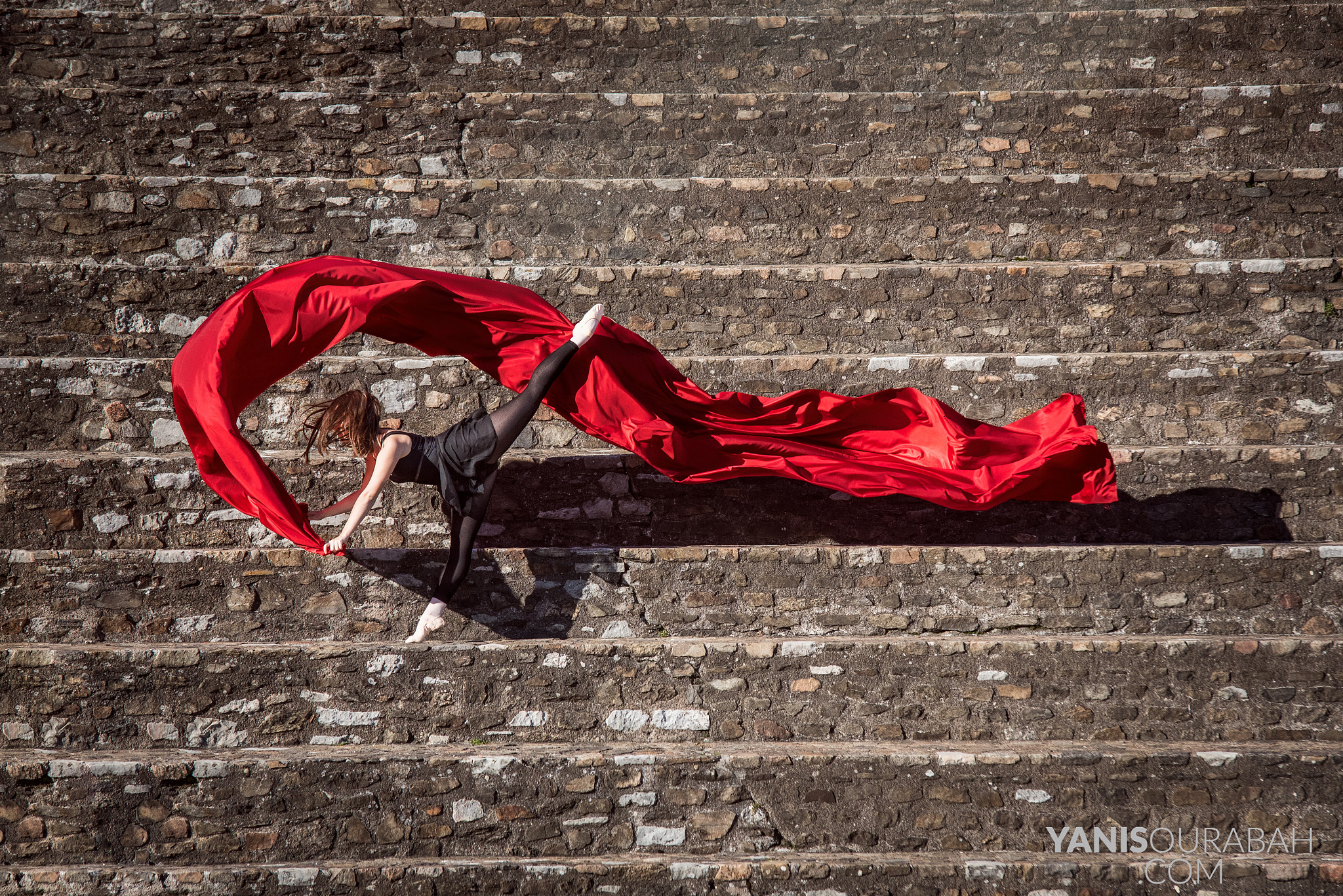 Sigma 70-200mm F2.8 EX DG Macro HSM II sample photo. Dance in lyon, tiffany - yanis ourabah photography