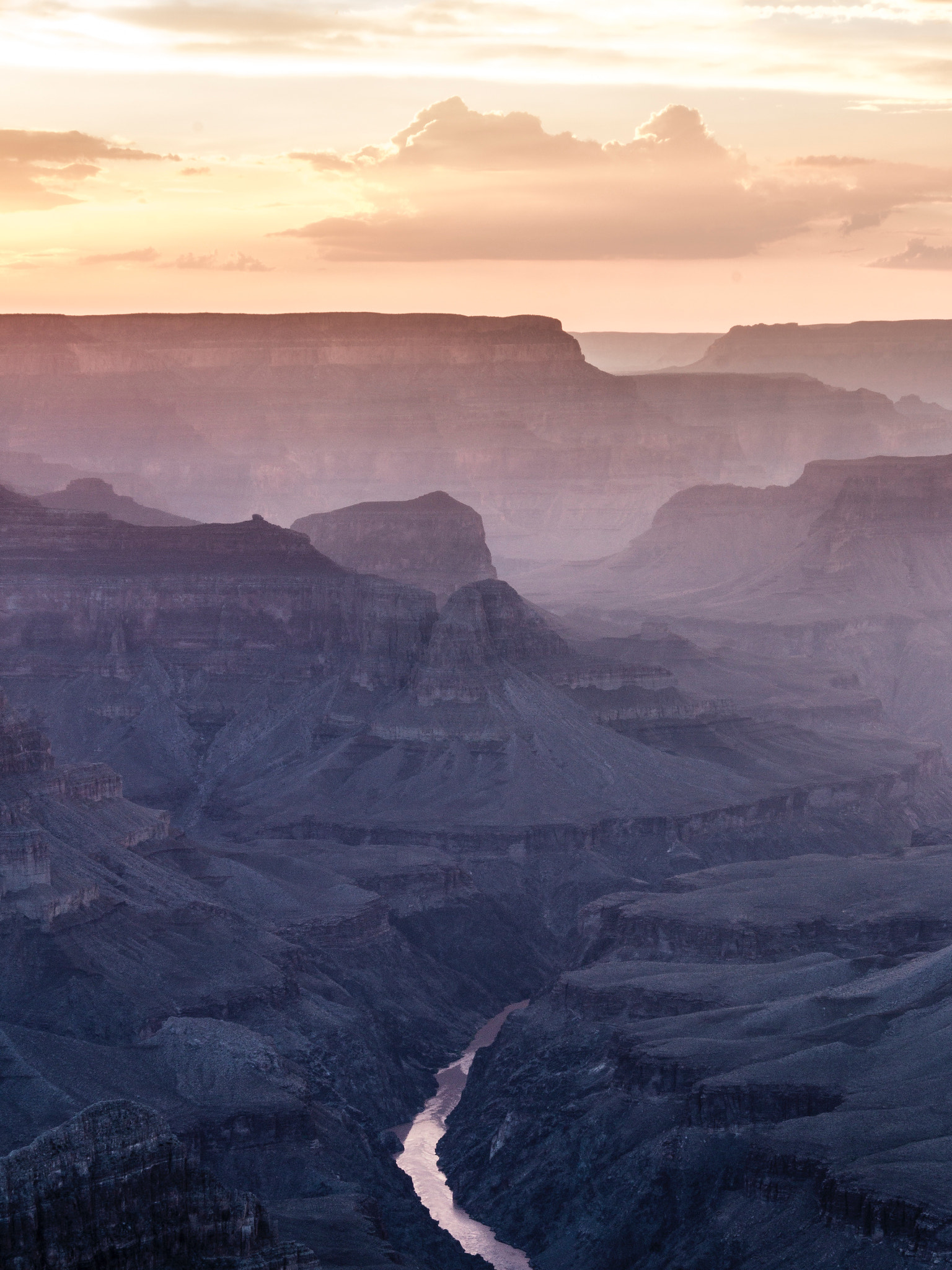 Sigma 18-200mm f/3.5-6.3 DC OS sample photo. Sunset at mohave point, grand canyon photography