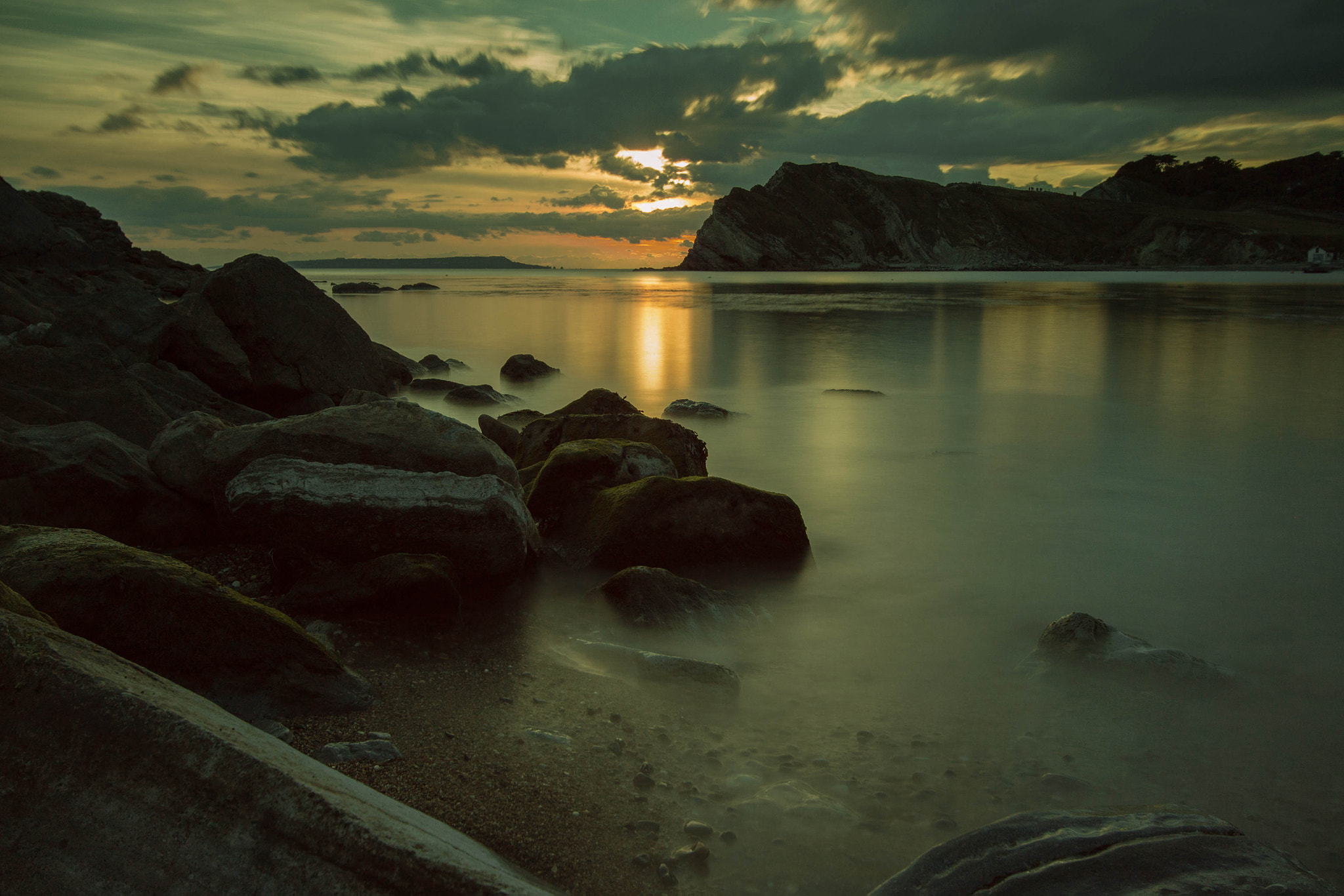 Canon EF-S 10-22mm F3.5-4.5 USM sample photo. Lulworth cove again photography