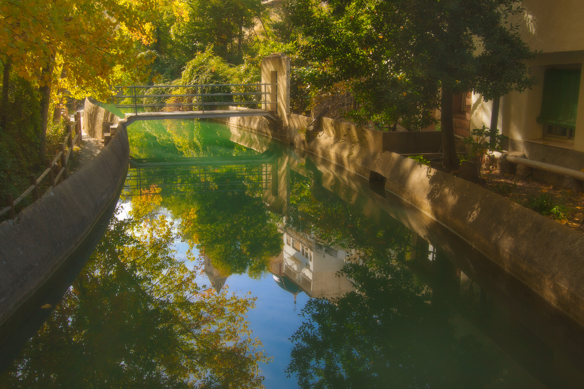 Canon EF-S 10-22mm F3.5-4.5 USM sample photo. La casa del canal photography