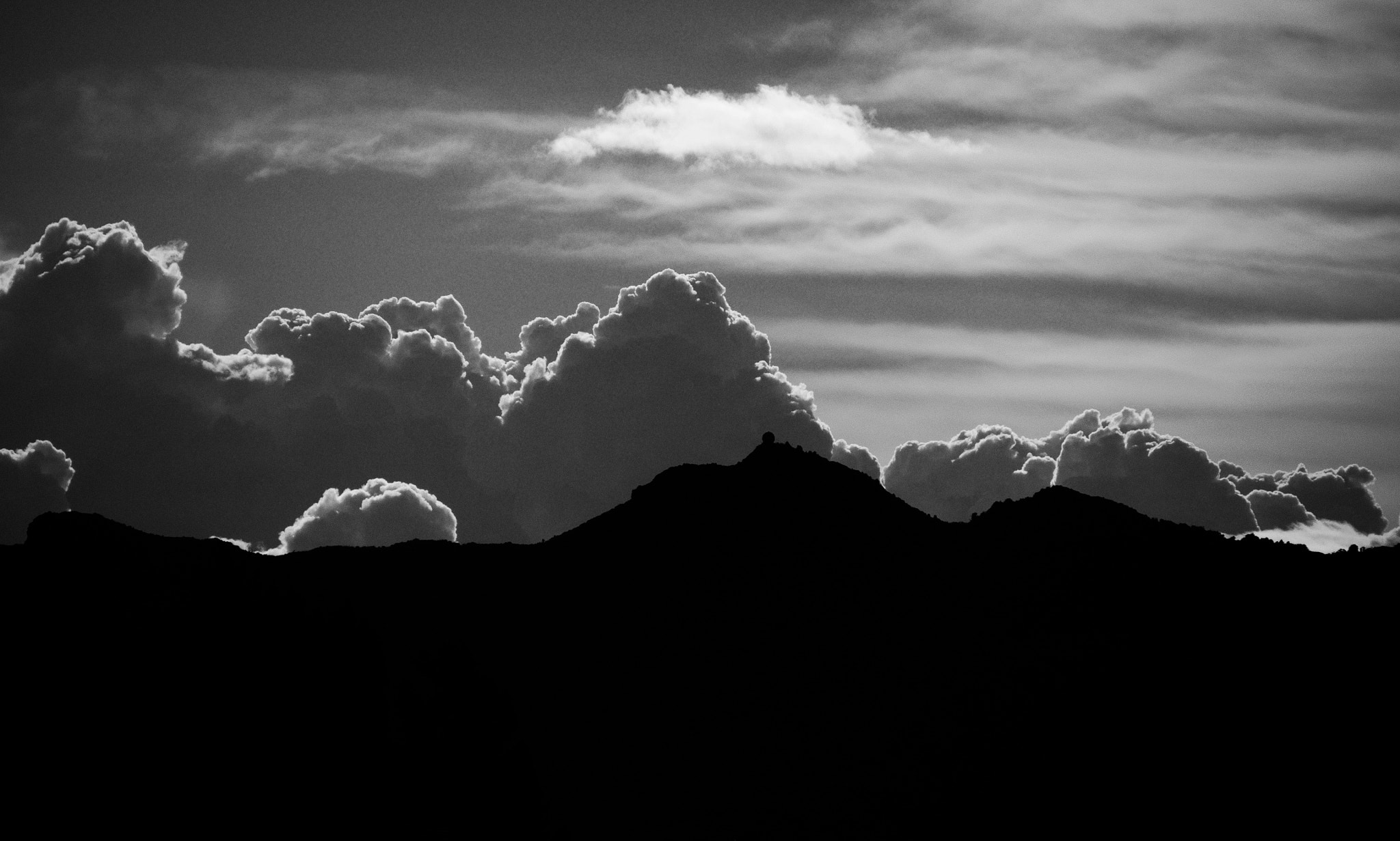 Tamron 14-150mm F3.5-5.8 Di III sample photo. Storm clouds gathering before the perigee moon photography