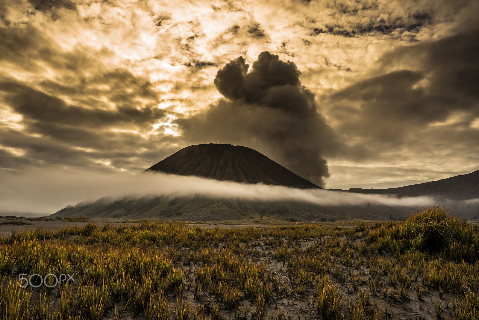 Sony a7R + ZEISS Batis 25mm F2 sample photo. The mountaintop of one valcano in indonesia photography