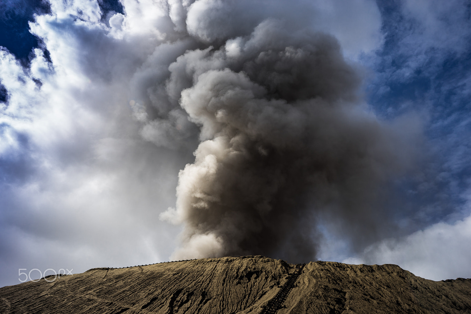 Sony a7R sample photo. The top of valcanic crater photography